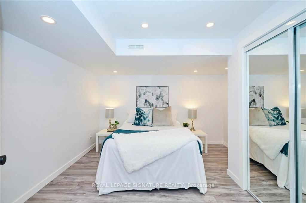 Photo 32 of 7830 Buckeye Crescent, Niagara Falls, Brown — HOMEH