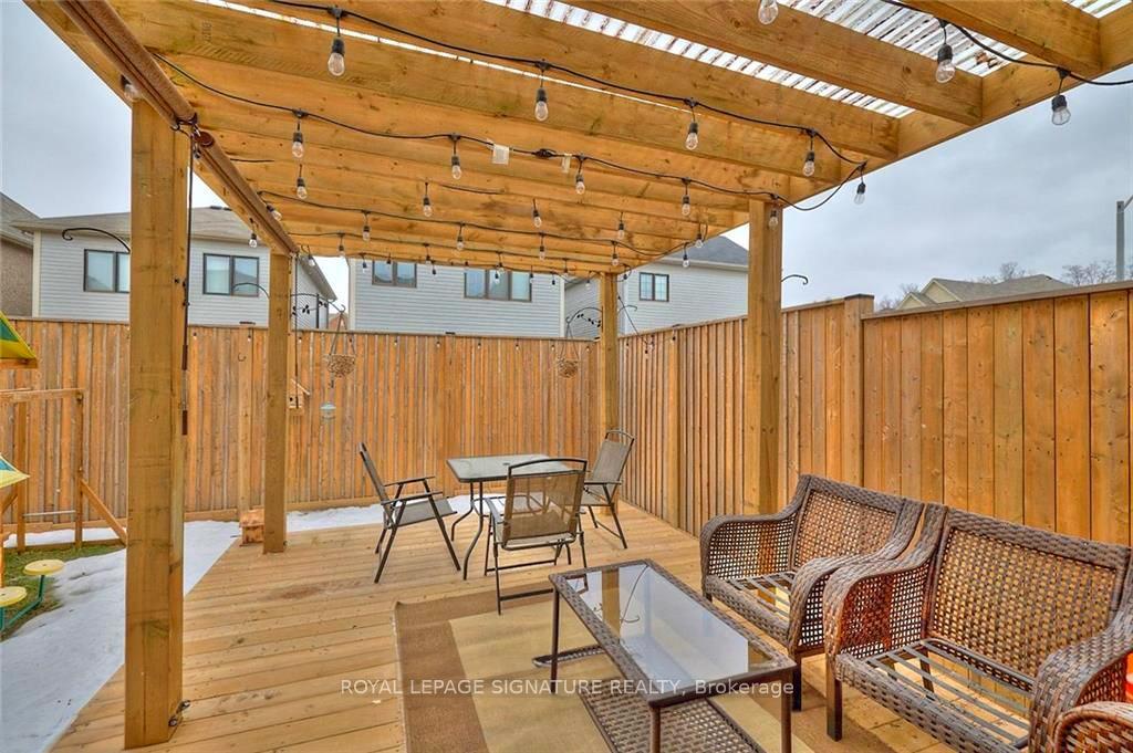 Photo 34 of 7830 Buckeye Crescent, Niagara Falls, Brown — HOMEH
