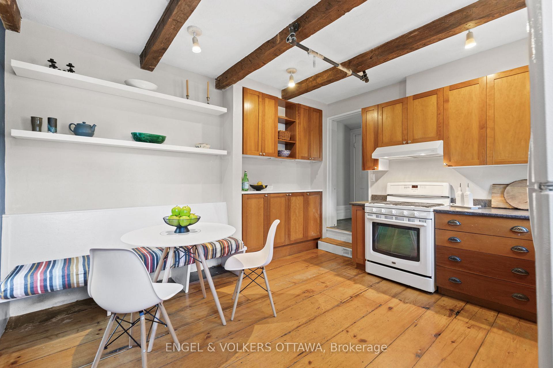 Photo 9 of 193 Mackay Street, Ottawa, New Edinburgh — HOMEH