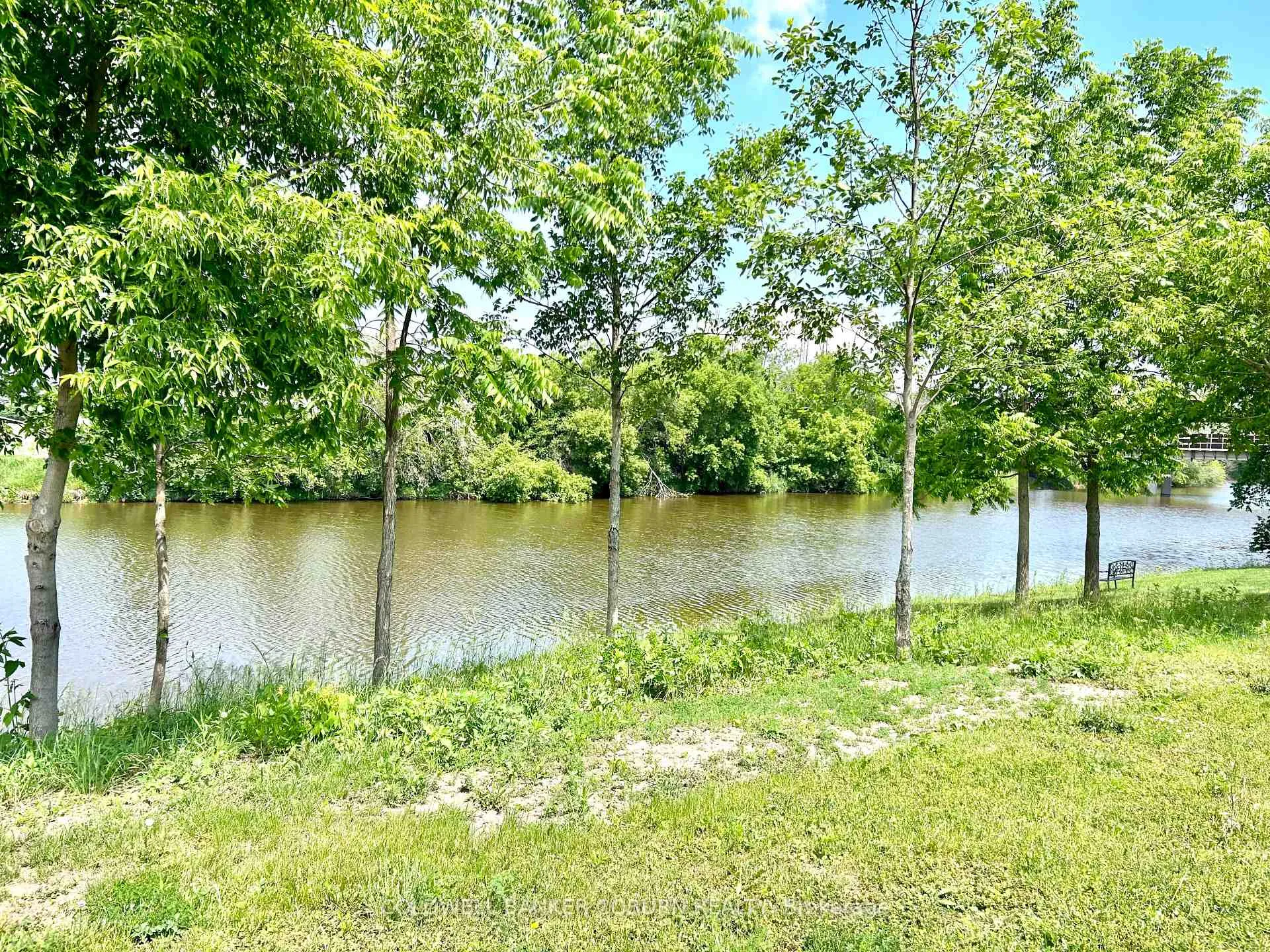 Photo 4 of 67 Erin Avenue, North Dundas, Chesterville — HOMEH