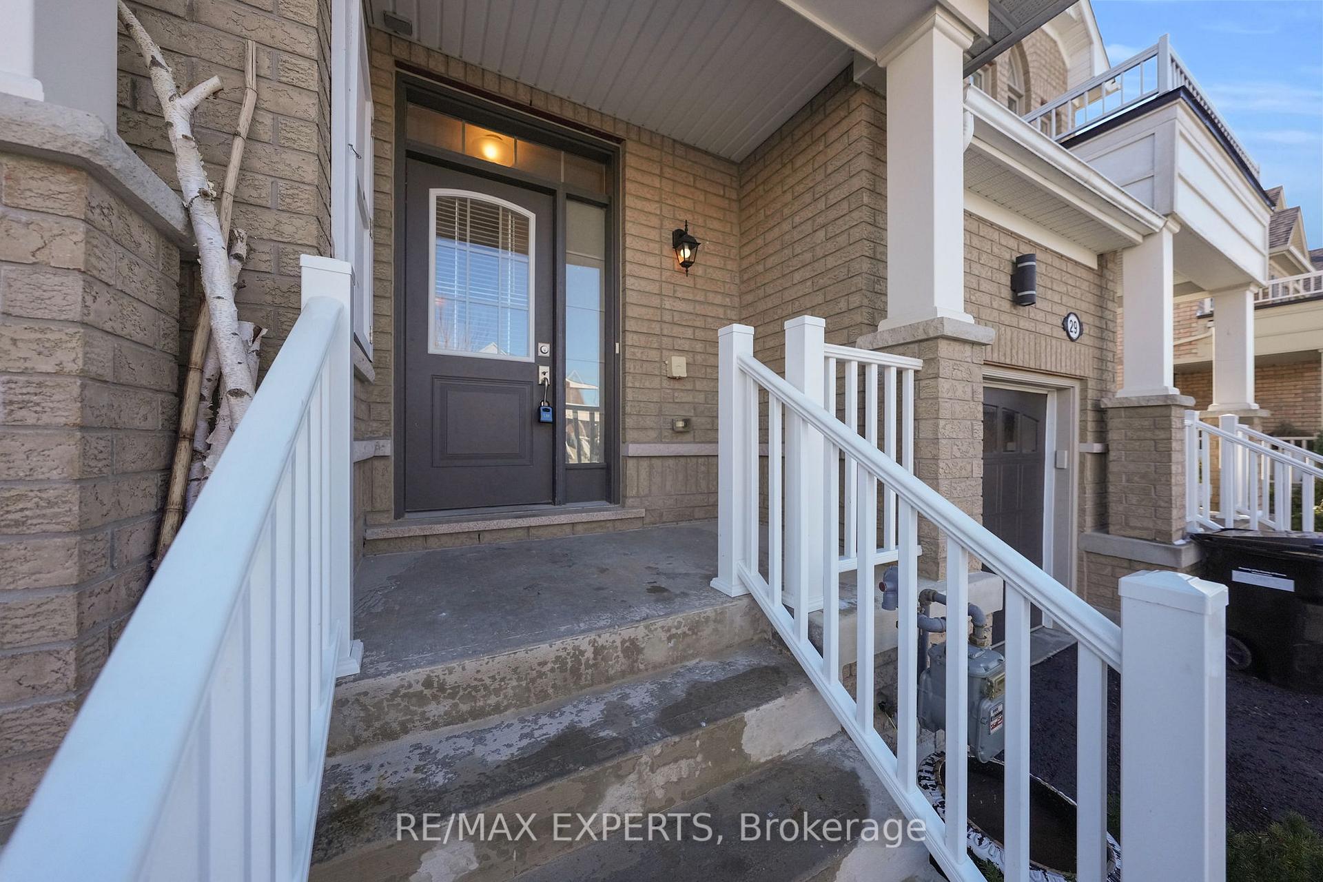 Photo 2 of 27 Sharpe Crescent, New Tecumseth, Tottenham — HOMEH