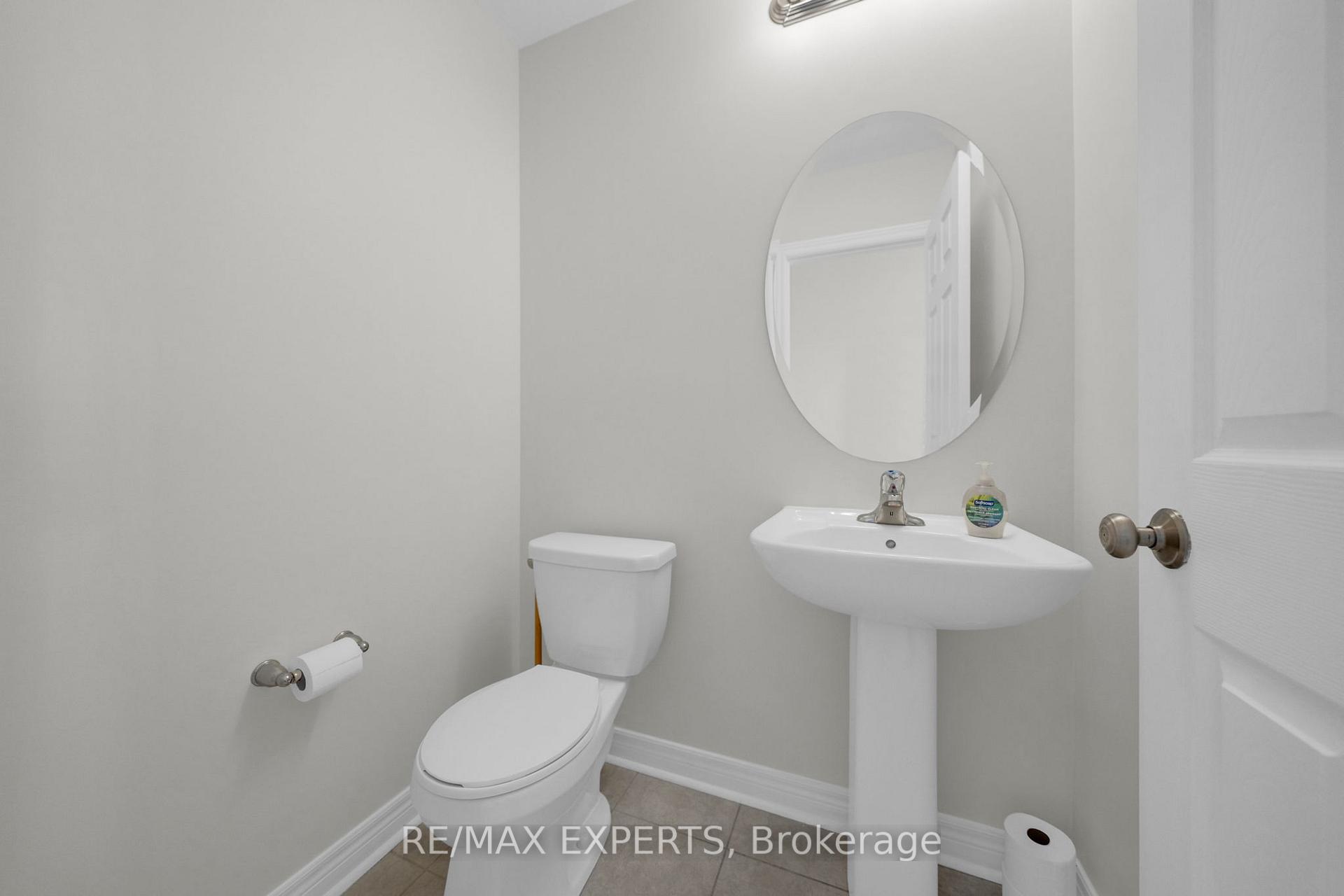 Photo 10 of 27 Sharpe Crescent, New Tecumseth, Tottenham — HOMEH
