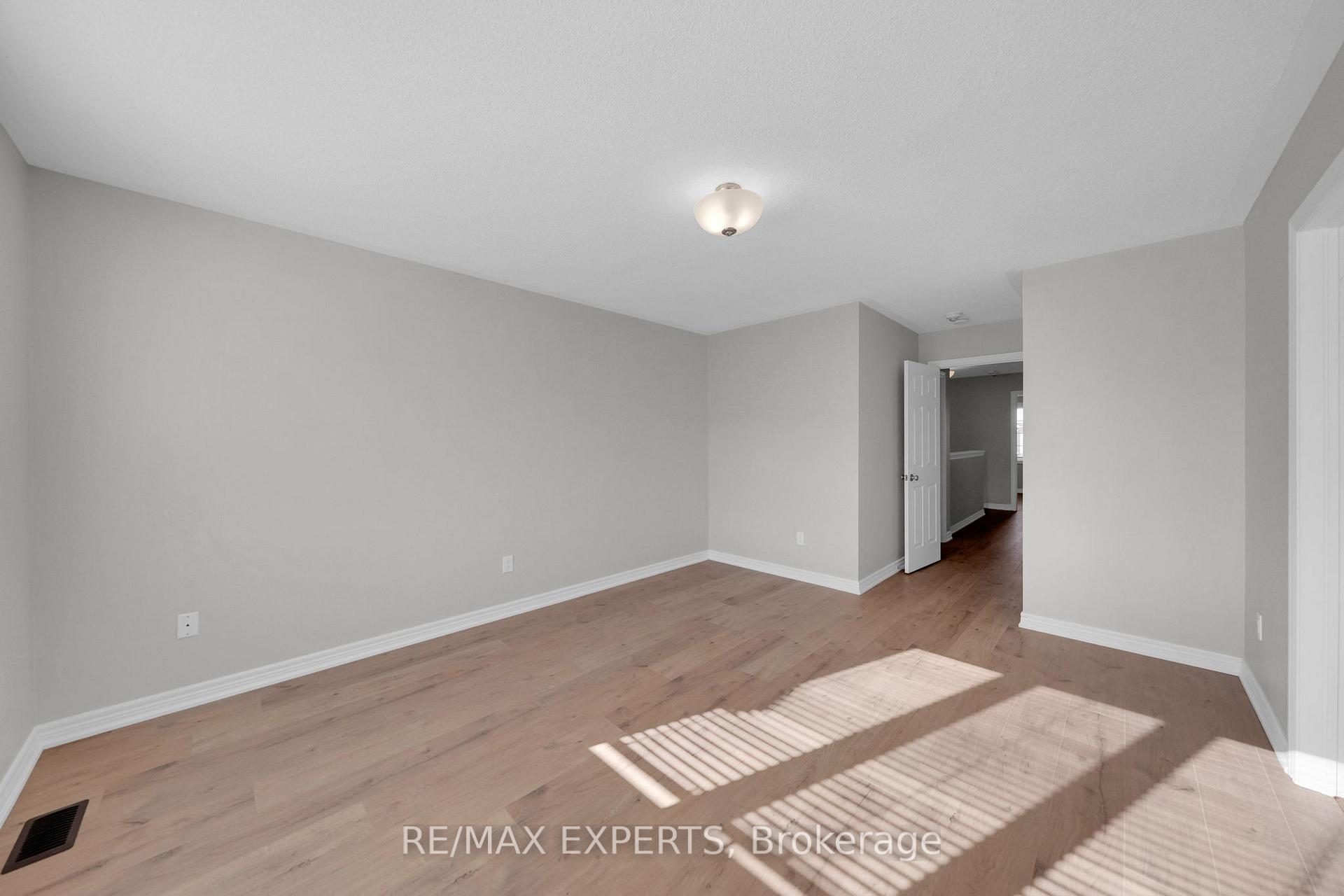 Photo 32 of 27 Sharpe Crescent, New Tecumseth, Tottenham — HOMEH