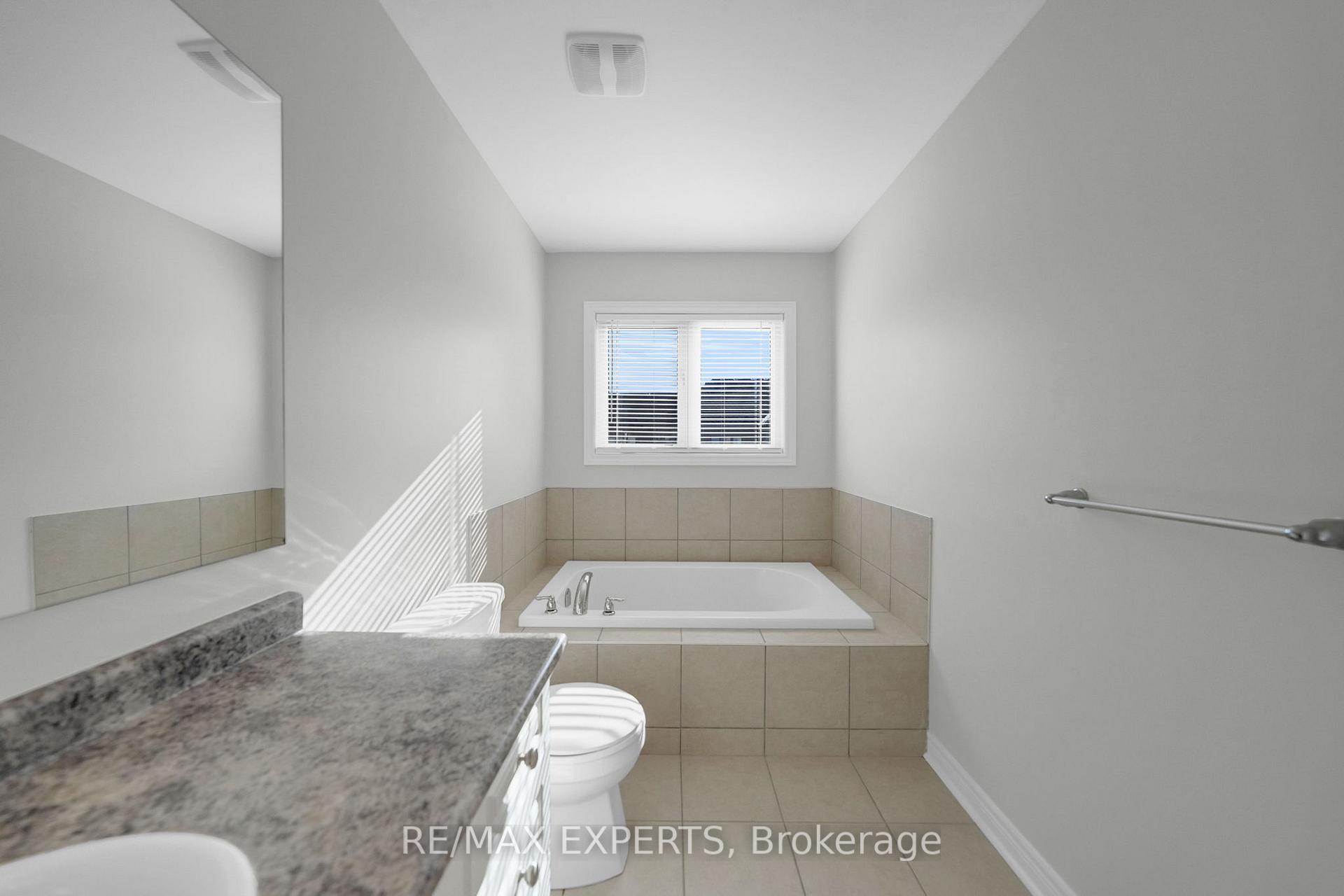 Photo 34 of 27 Sharpe Crescent, New Tecumseth, Tottenham — HOMEH