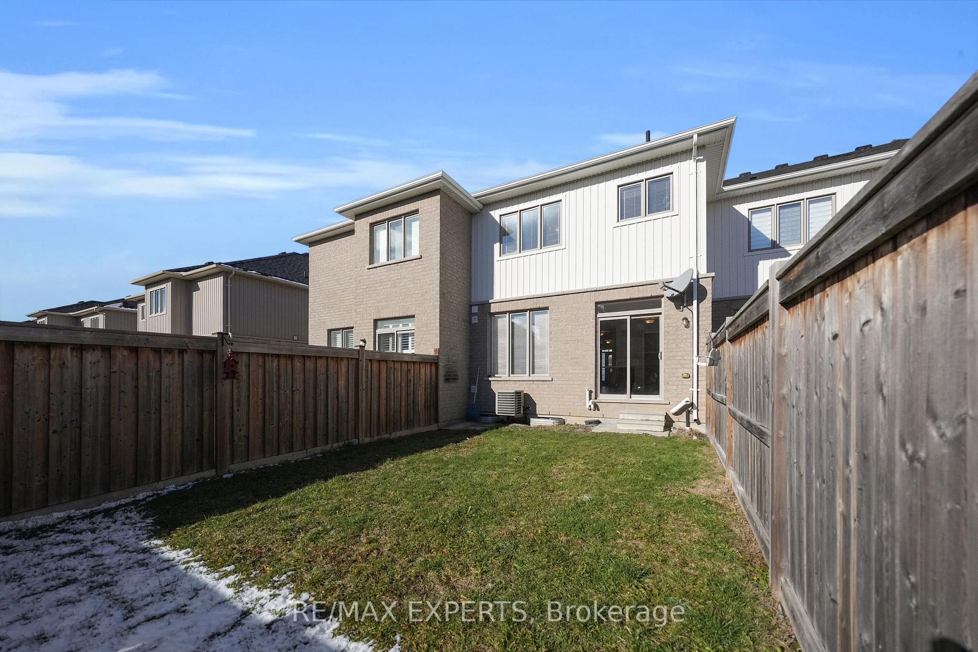 Photo 38 of 27 Sharpe Crescent, New Tecumseth, Tottenham — HOMEH