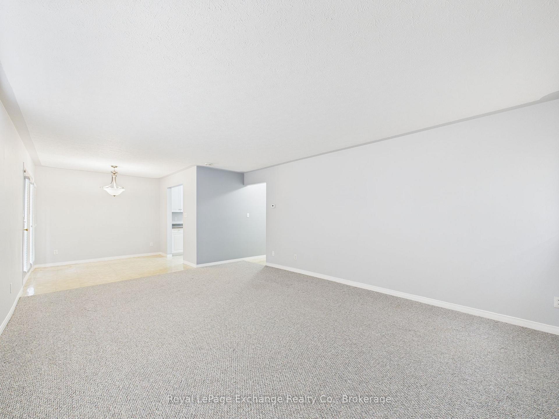 Photo 10 of 403 Highland Drive, North Huron, Wingham — HOMEH
