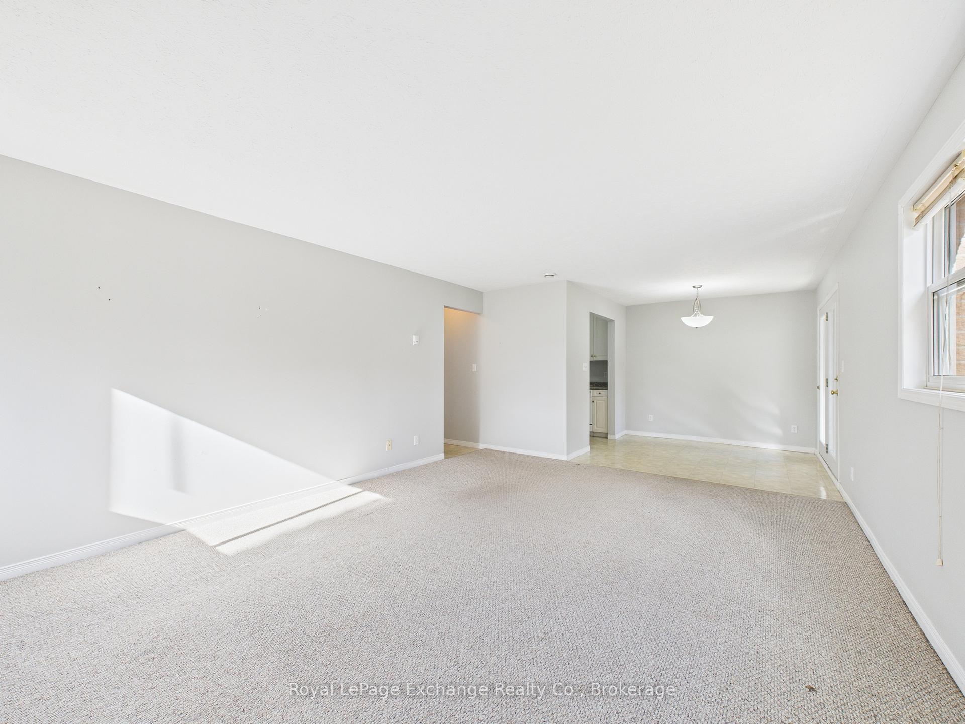 Photo 19 of 403 Highland Drive, North Huron, Wingham — HOMEH