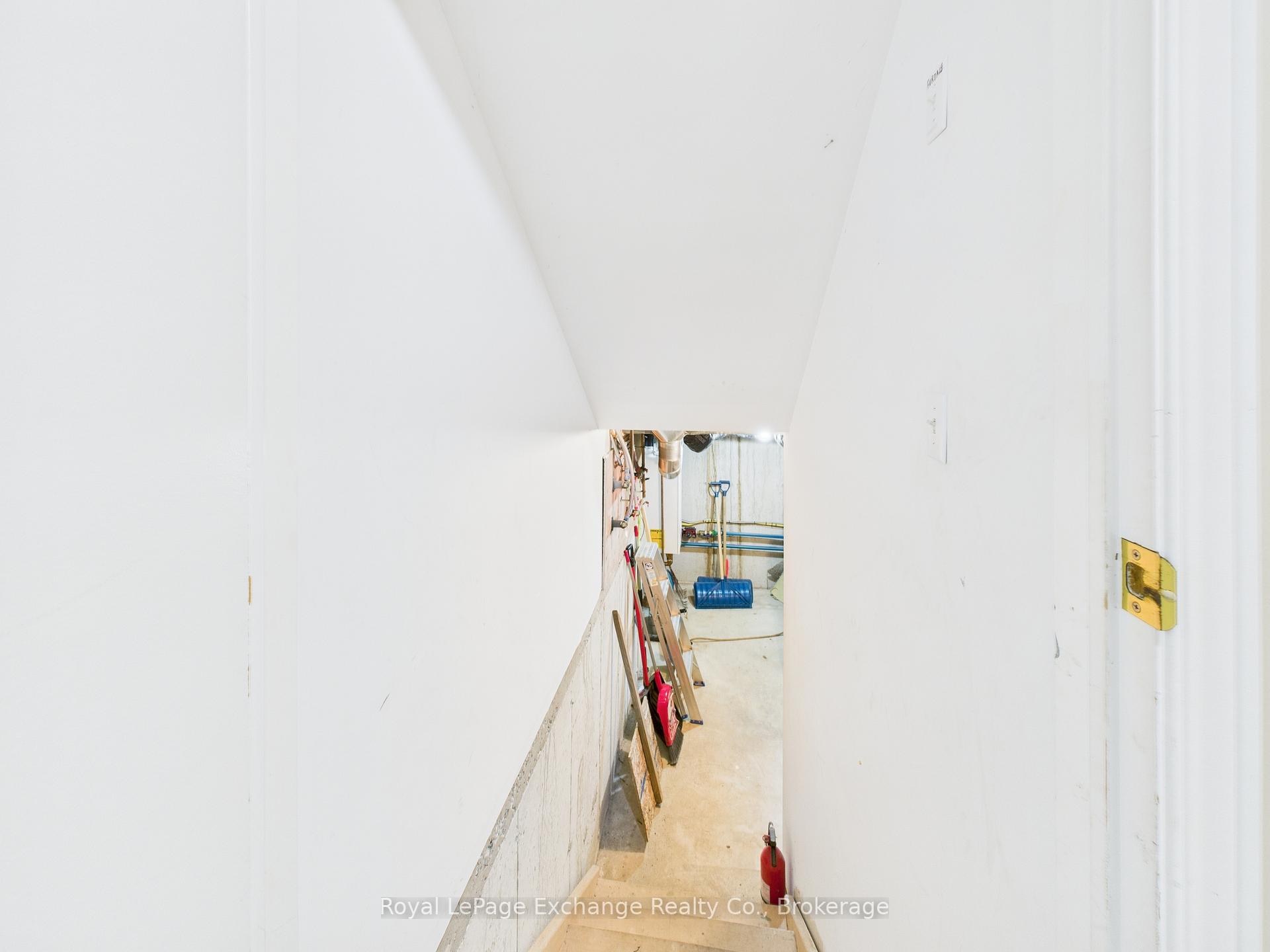 Photo 32 of 403 Highland Drive, North Huron, Wingham — HOMEH