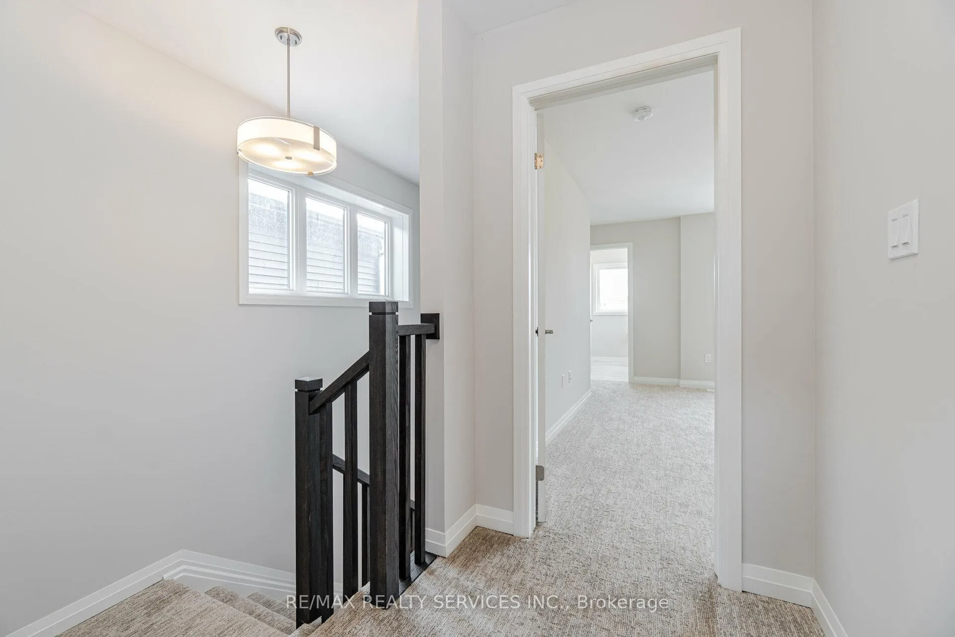 Photo 18 of 7310 Marvel Drive, Niagara Falls, Brown — HOMEH
