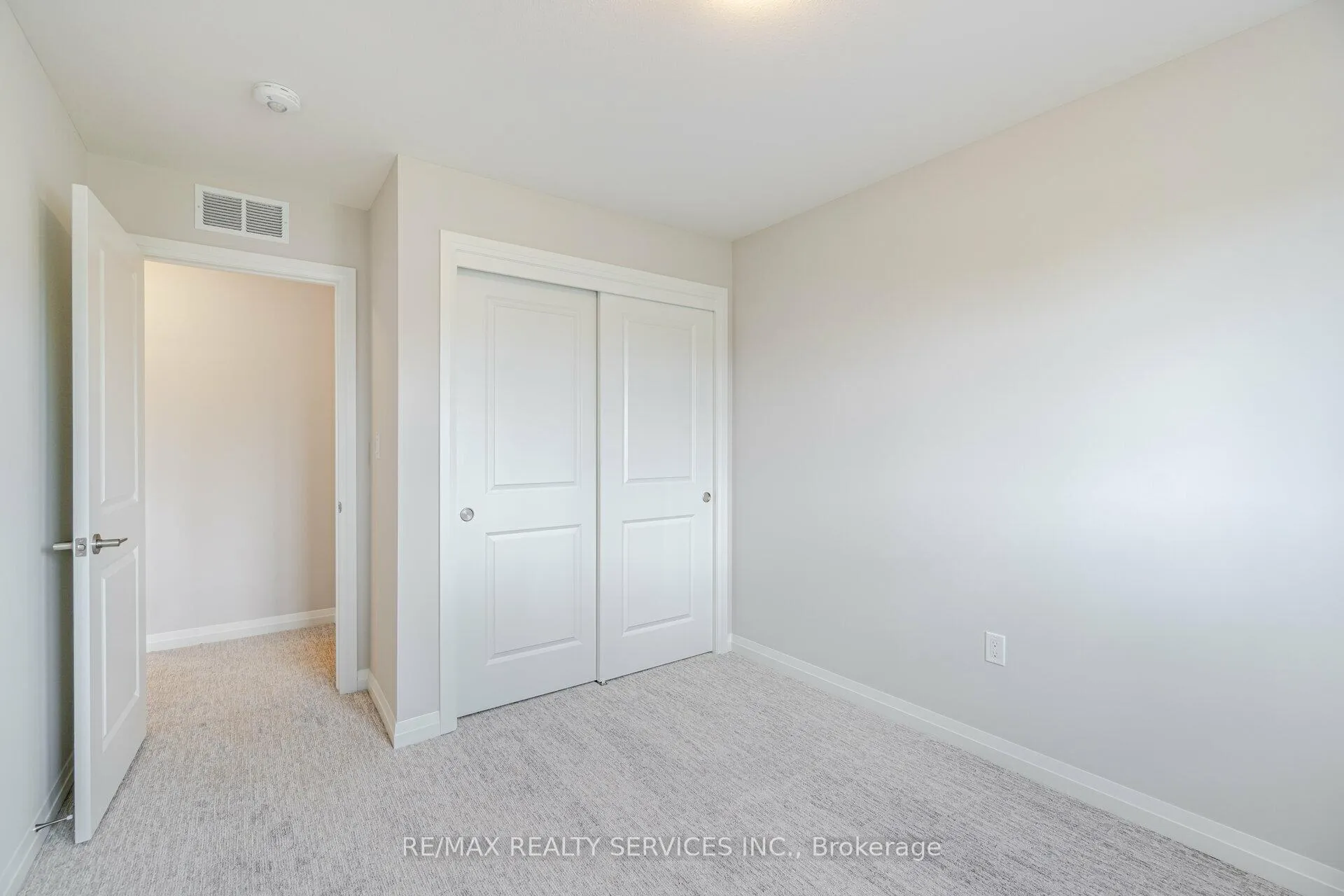 Photo 25 of 7310 Marvel Drive, Niagara Falls, Brown — HOMEH