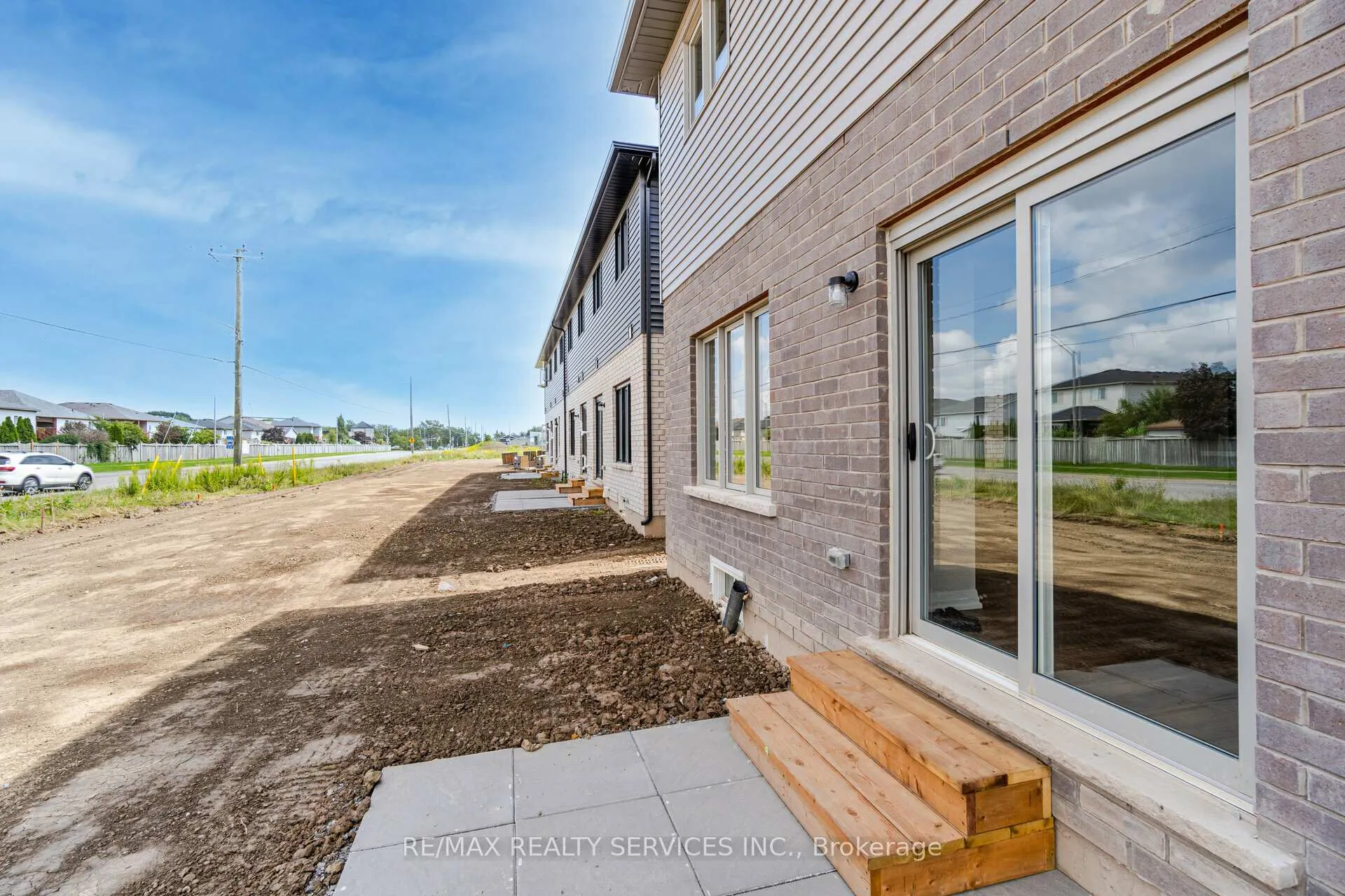 Photo 33 of 7310 Marvel Drive, Niagara Falls, Brown — HOMEH