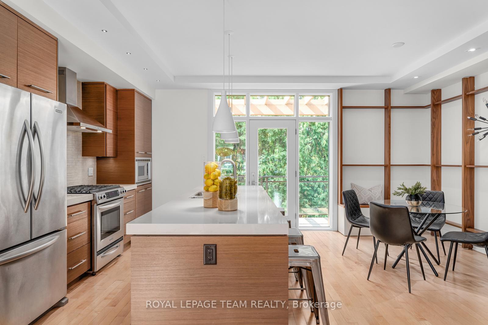 Photo 3 of 50 Bertrand Street, Ottawa, Lindenlea — HOMEH