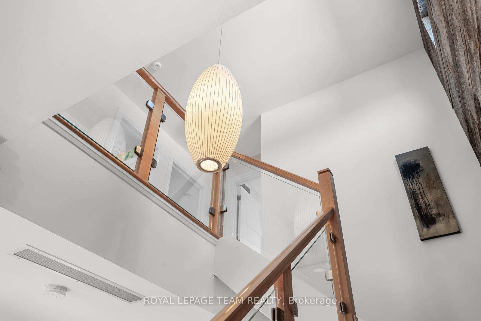 Photo 12 of 50 Bertrand Street, Ottawa, Lindenlea — HOMEH