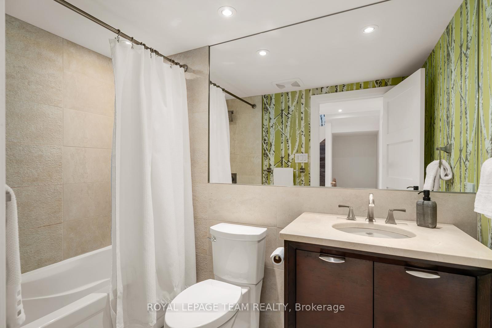 Photo 24 of 50 Bertrand Street, Ottawa, Lindenlea — HOMEH