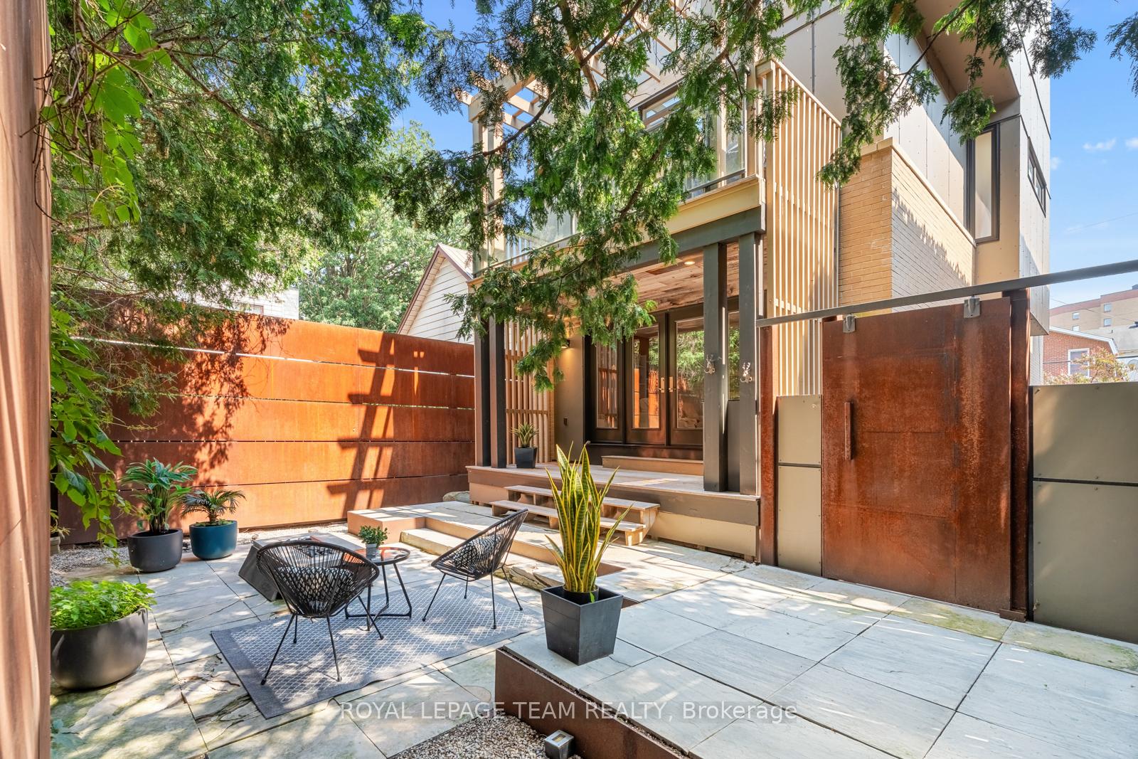 Photo 31 of 50 Bertrand Street, Ottawa, Lindenlea — HOMEH