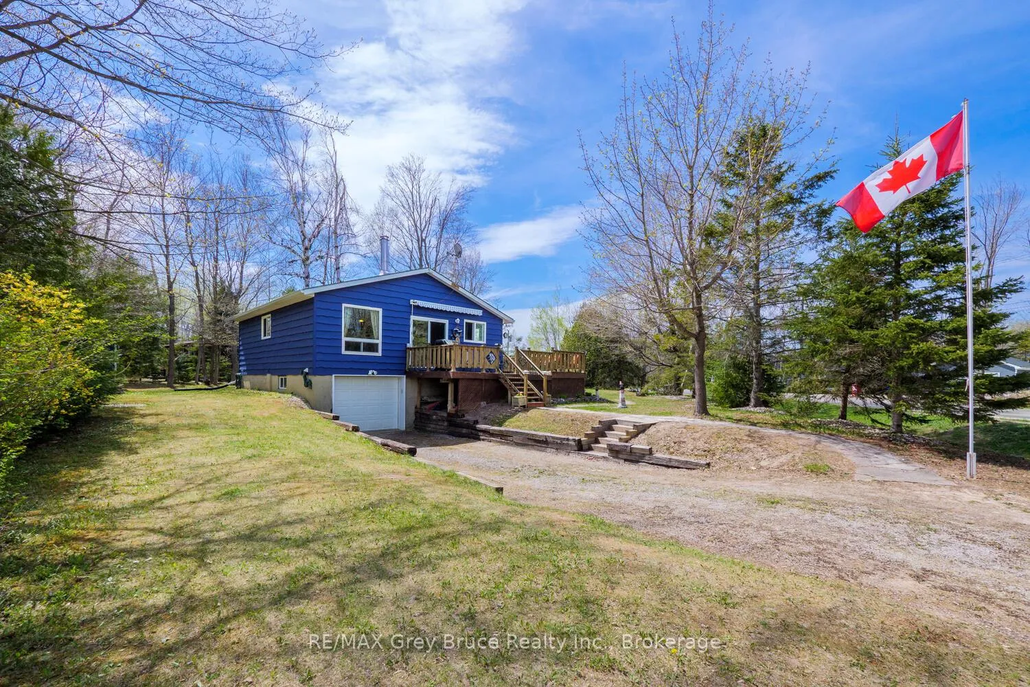 Photo 1 of 136 Maple Drive, Northern Bruce Peninsula — HOMEH