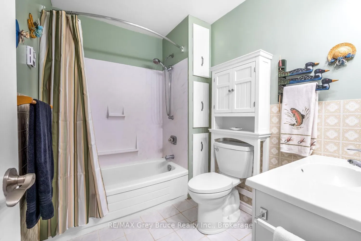 Photo 7 of 136 Maple Drive, Northern Bruce Peninsula — HOMEH