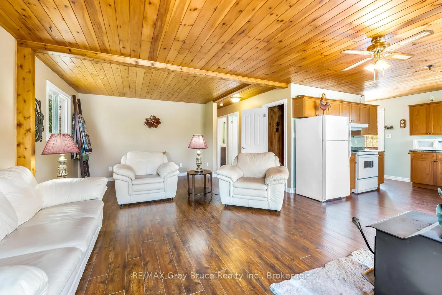 Photo 11 of 136 Maple Drive, Northern Bruce Peninsula — HOMEH