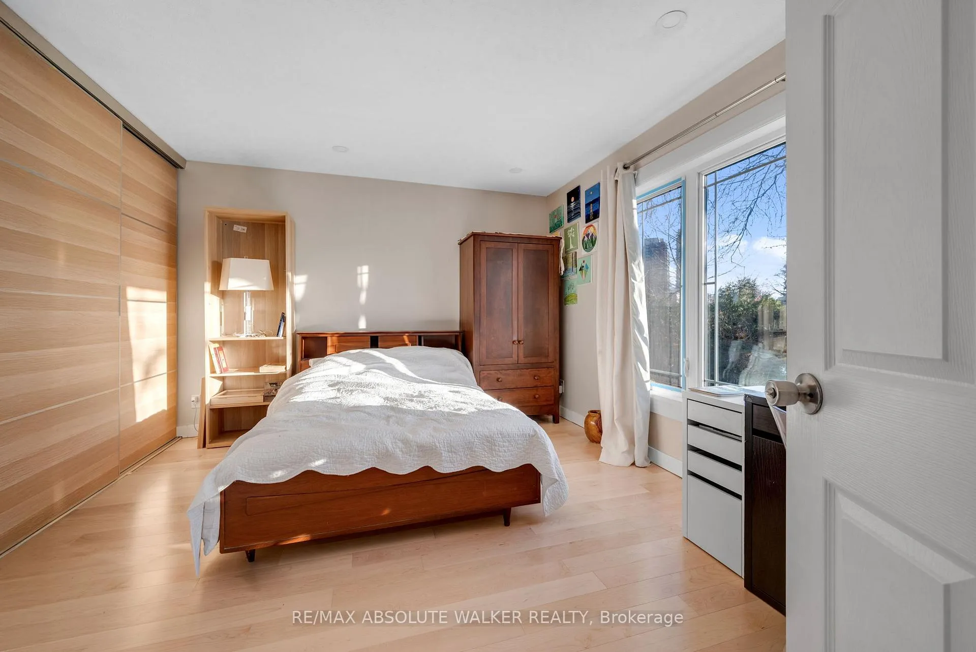 Photo 12 of 1343 Highgate Road, Ottawa, Parkway Park — HOMEH