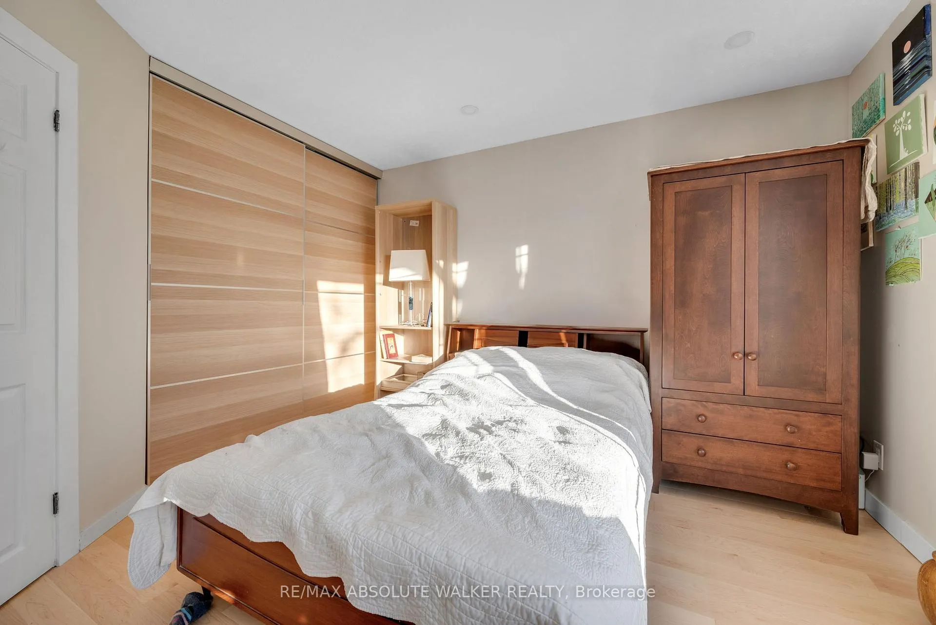 Photo 13 of 1343 Highgate Road, Ottawa, Parkway Park — HOMEH