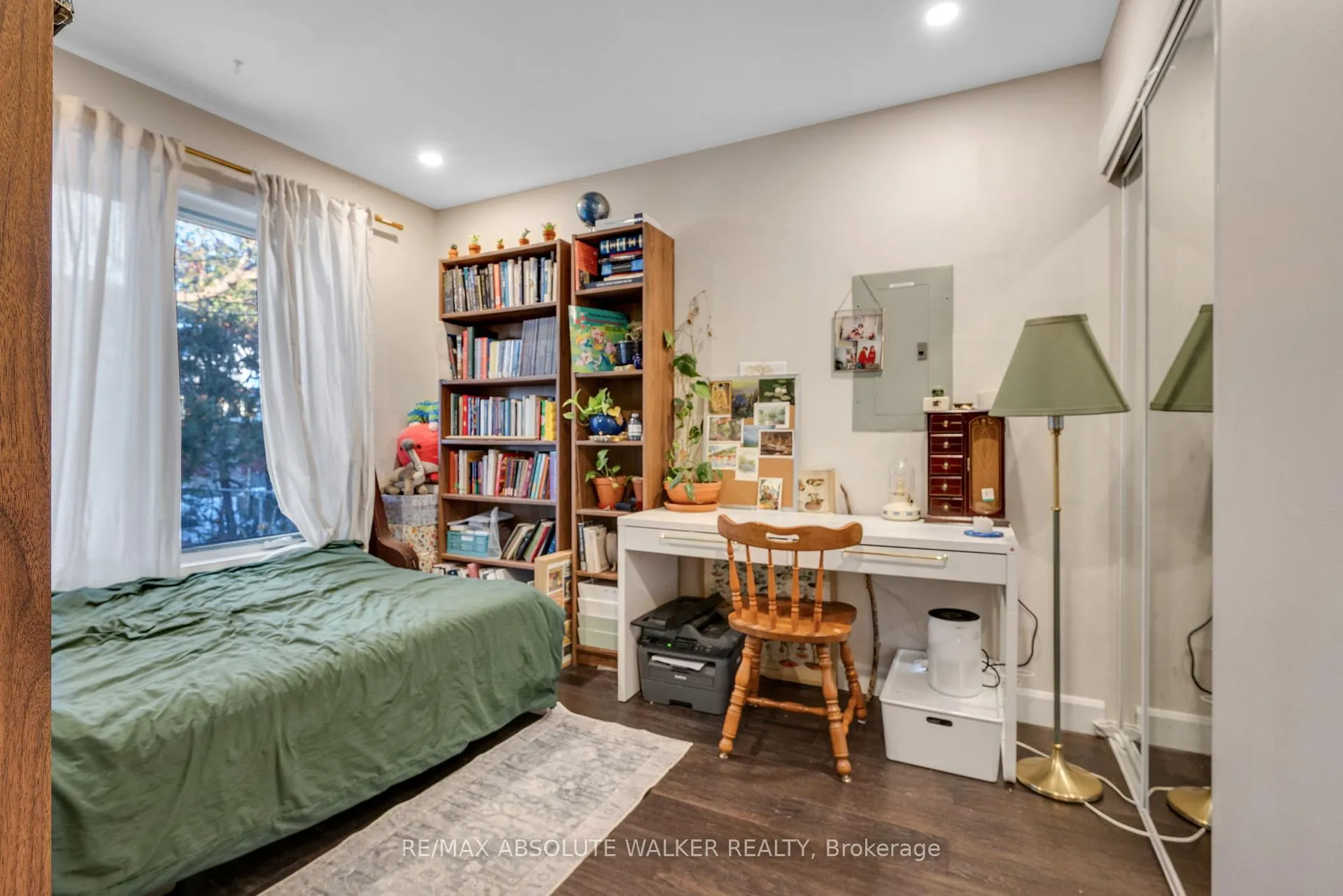 Photo 14 of 1343 Highgate Road, Ottawa, Parkway Park — HOMEH