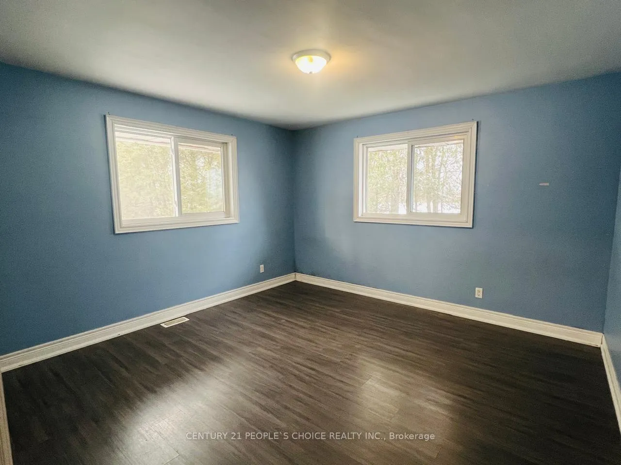Photo 8 of 1086 Lakeshore Road, Norfolk, Rural Houghton — HOMEH