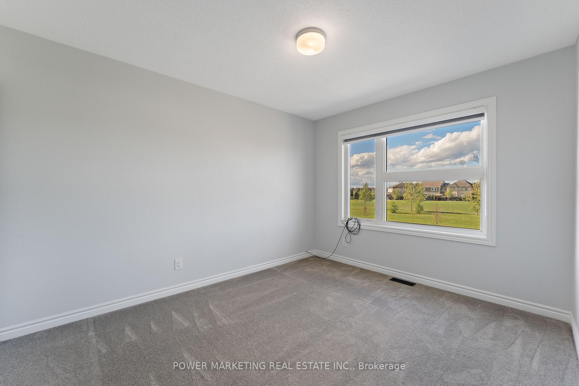 Photo 22 of 815 Henslows Circle, Ottawa, Avalon West — HOMEH