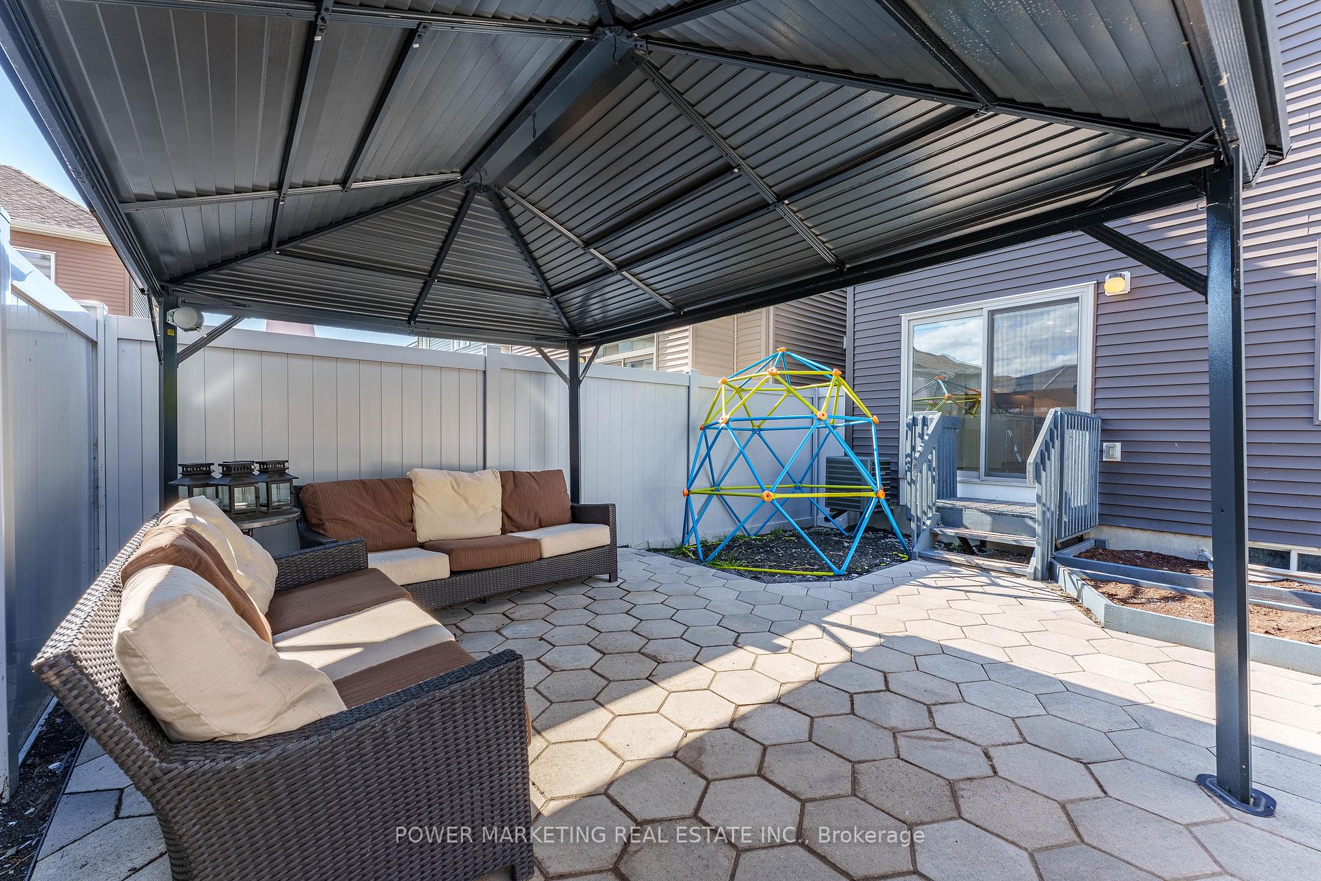 Photo 28 of 815 Henslows Circle, Ottawa, Avalon West — HOMEH