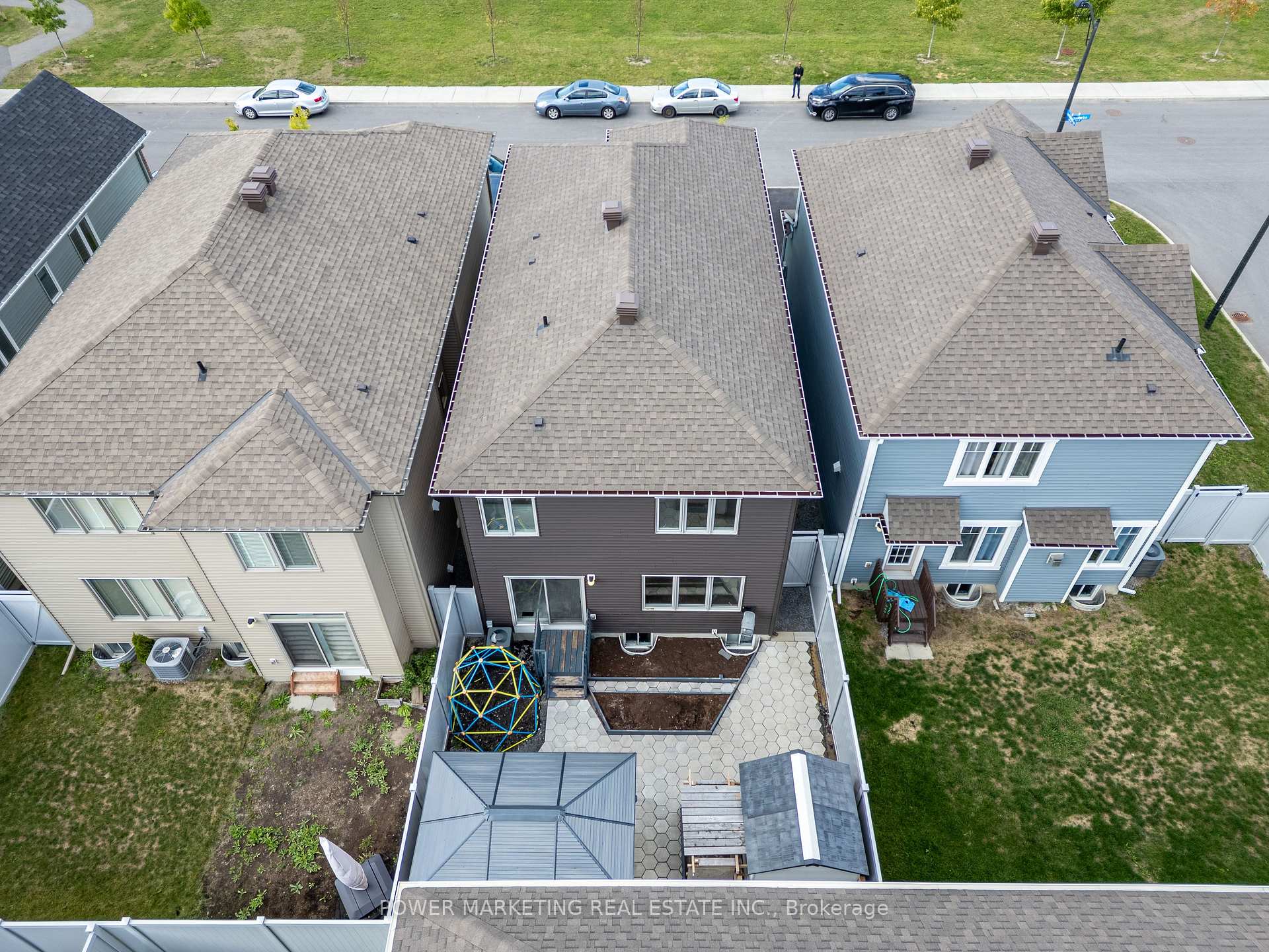 Photo 29 of 815 Henslows Circle, Ottawa, Avalon West — HOMEH