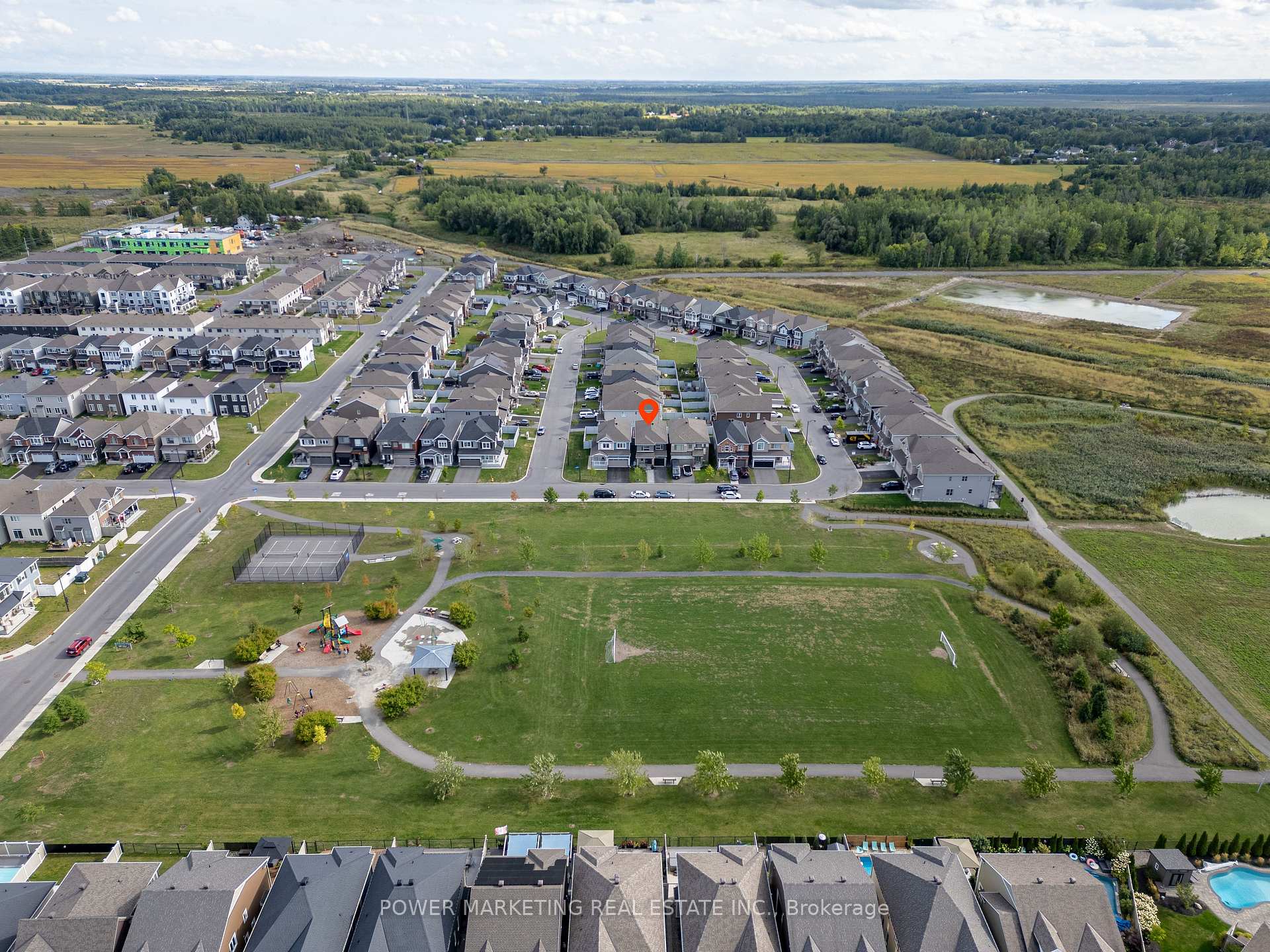 Photo 30 of 815 Henslows Circle, Ottawa, Avalon West — HOMEH