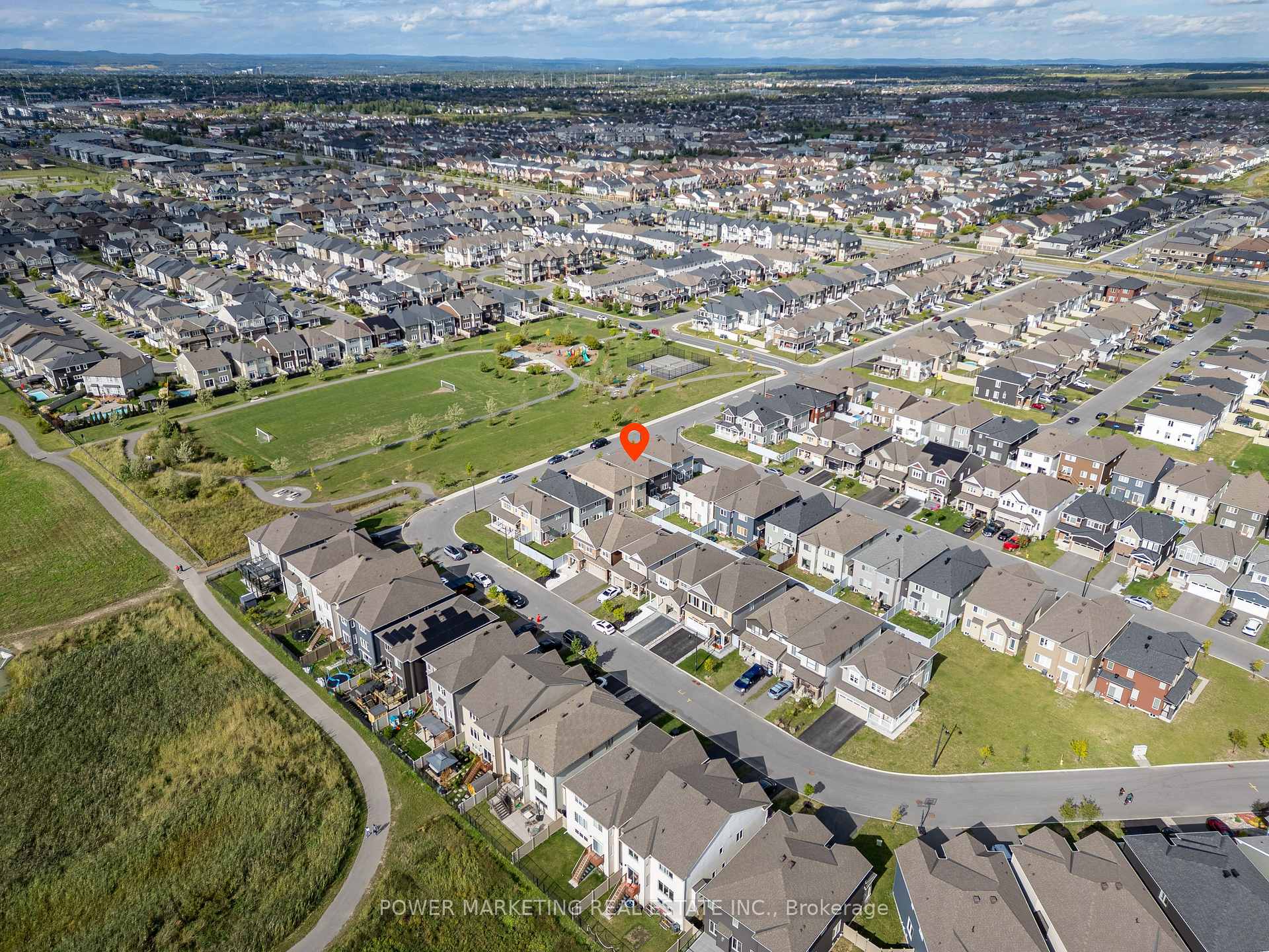 Photo 34 of 815 Henslows Circle, Ottawa, Avalon West — HOMEH