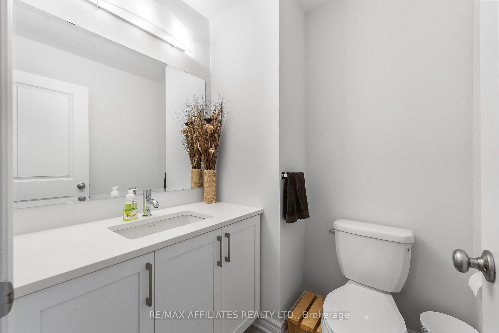 Photo 18 of 28 Verglas Lane, Ottawa, Mer Bleue/Bradley Estates/Anderson Park — HOMEH