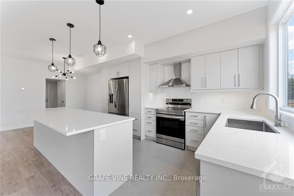 Photo 14 of 460 North Street, North Dundas, Winchester — HOMEH