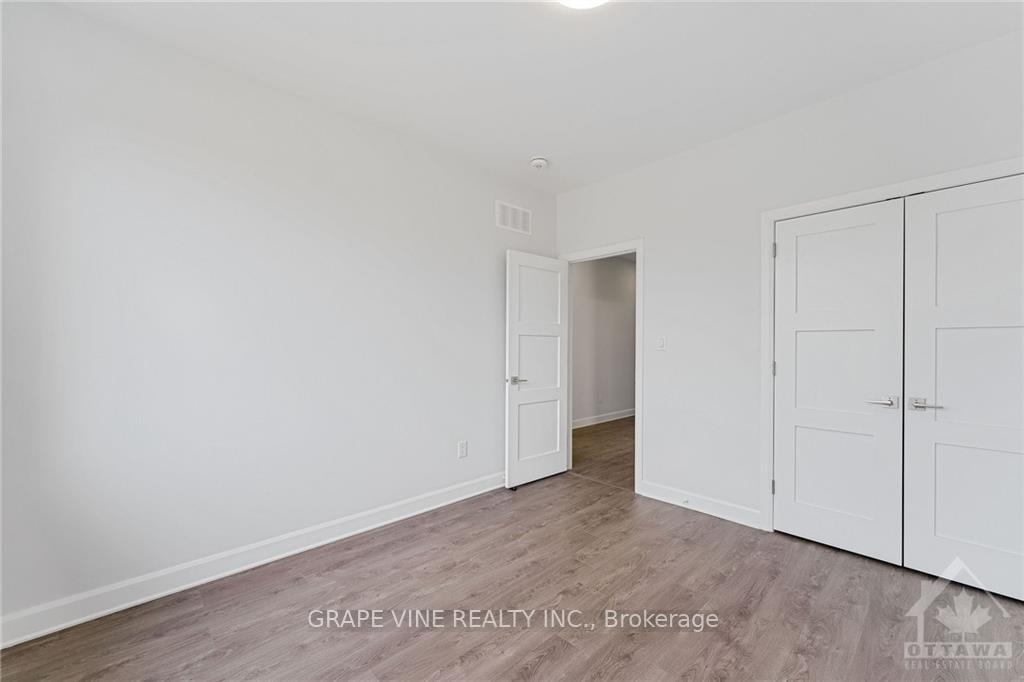 Photo 23 of 460 North Street, North Dundas, Winchester — HOMEH