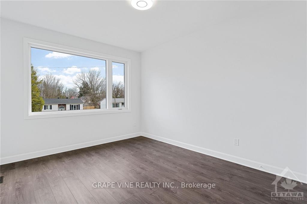 Photo 24 of 460 North Street, North Dundas, Winchester — HOMEH