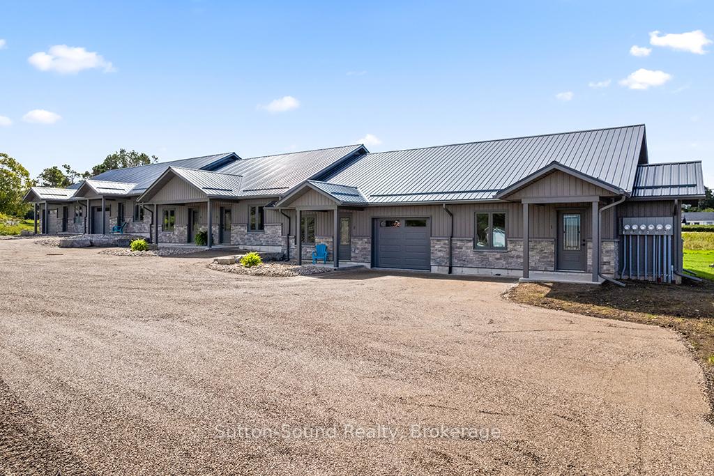 Photo 4 of Unit 1, 18 Maple Golf Crescent, Northern Bruce Peninsula — HOMEH