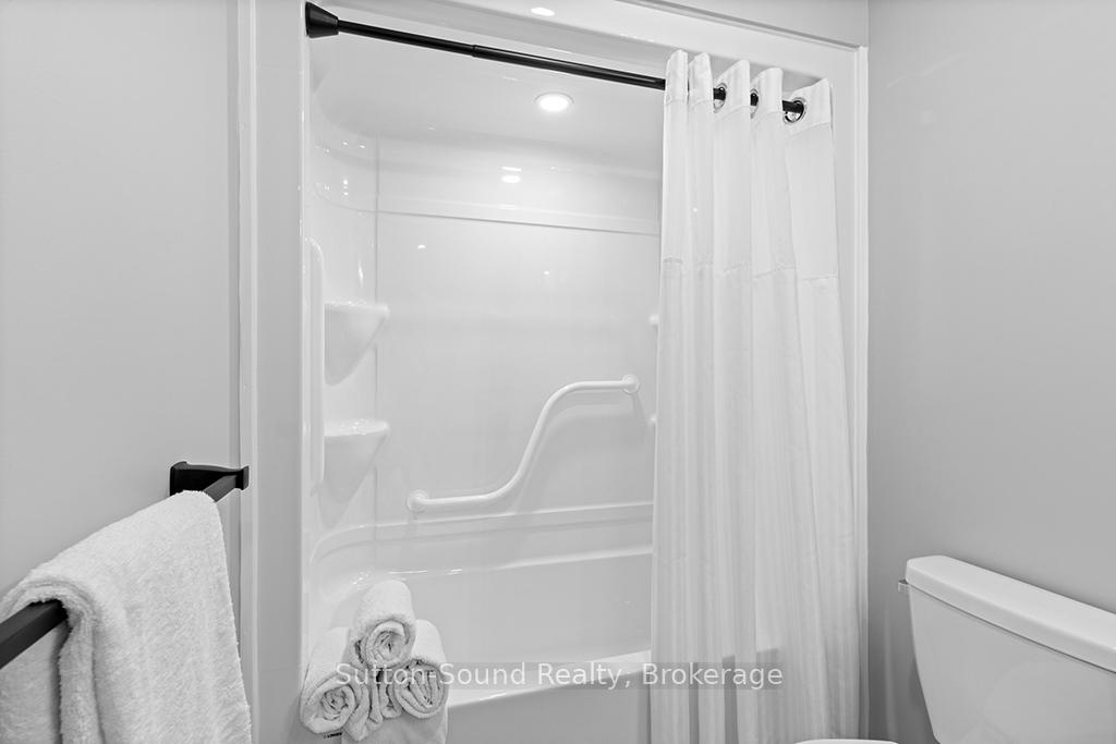 Photo 17 of Unit 1, 18 Maple Golf Crescent, Northern Bruce Peninsula — HOMEH