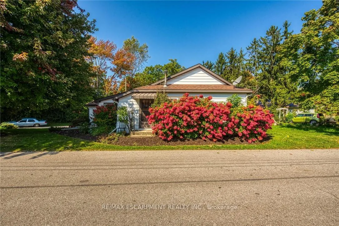 Photo 4 of 16 Broad Street, Norfolk, Port Dover — HOMEH