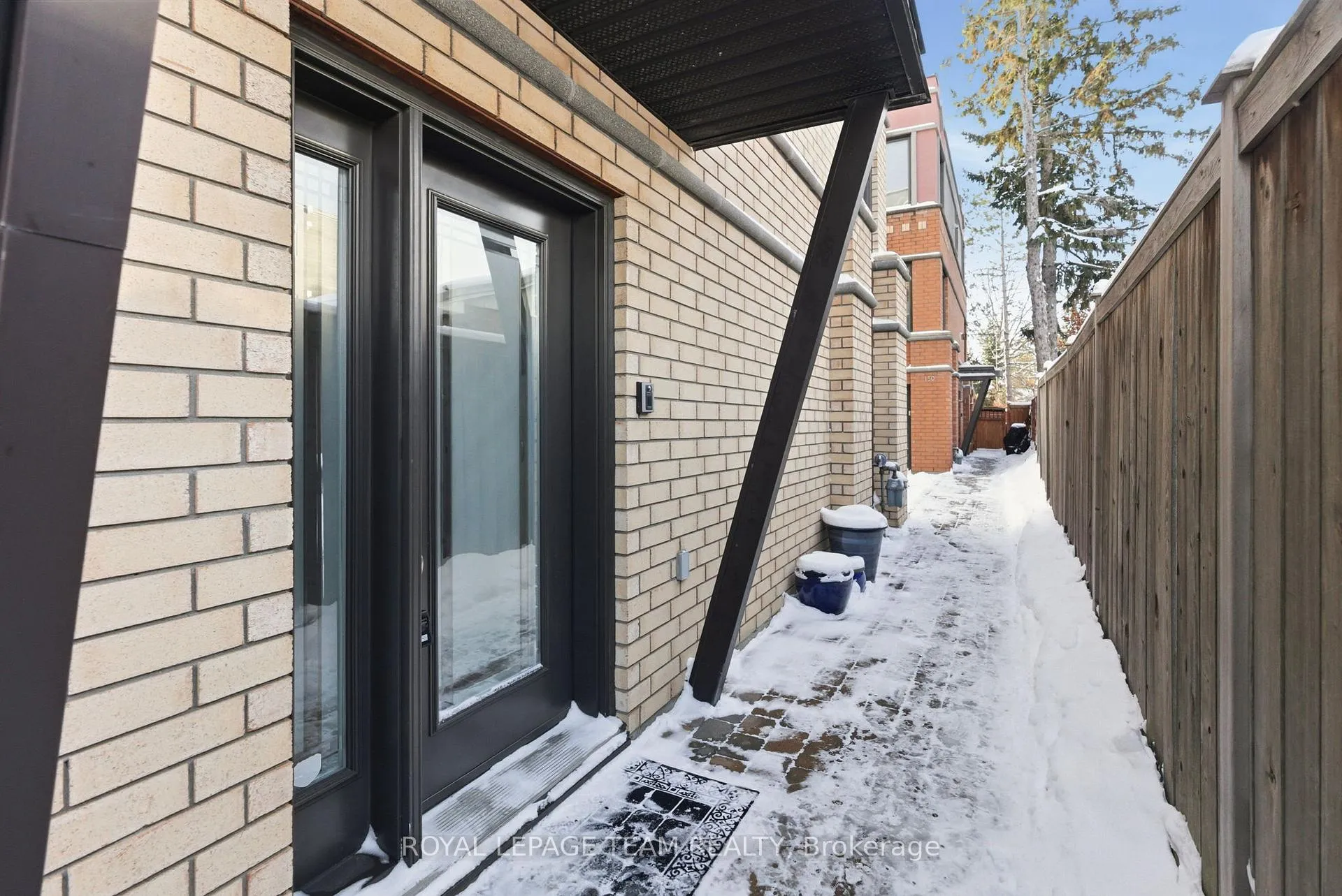 Photo 3 of 3362 Carling Avenue, Ottawa, Crystal Beach — HOMEH