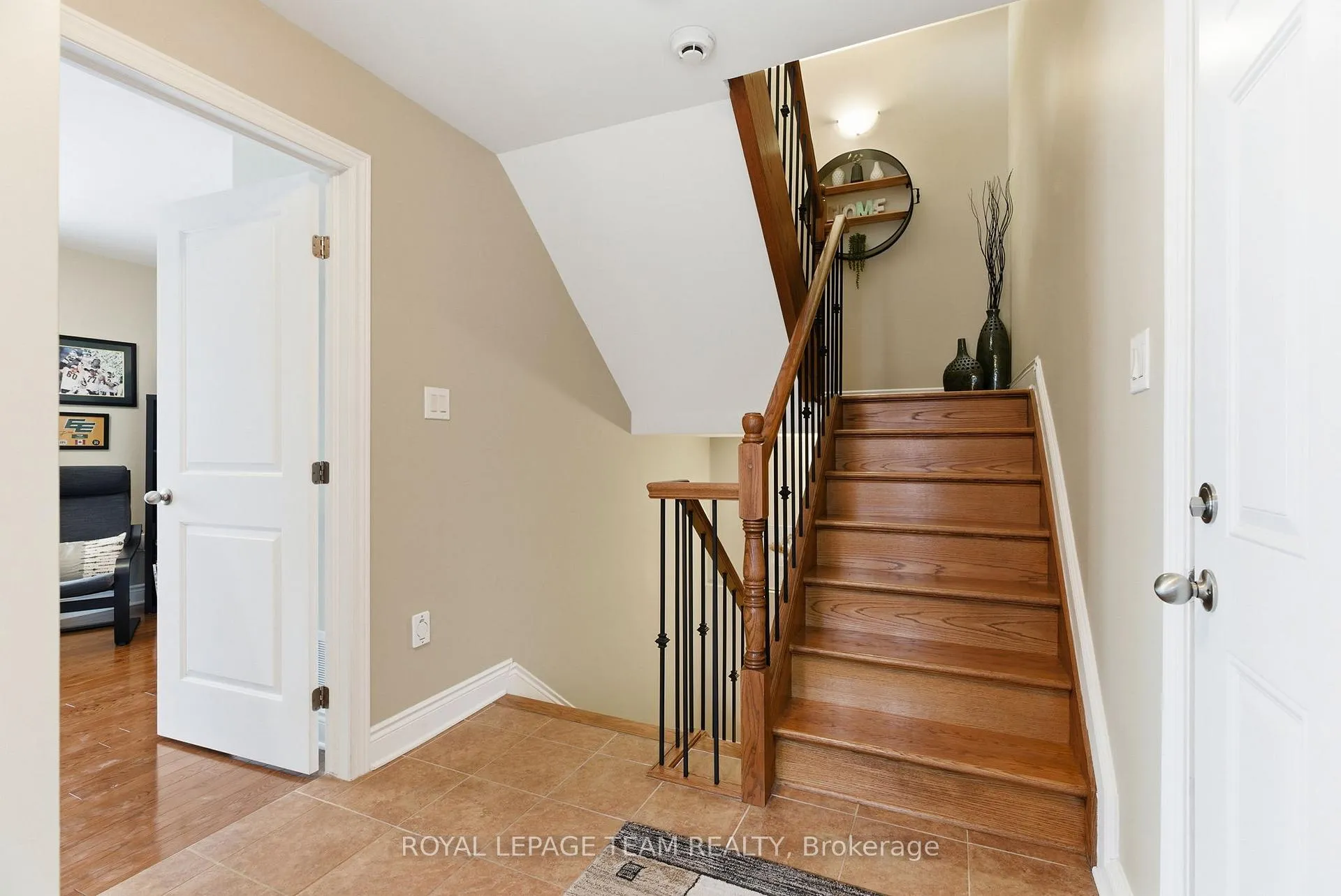 Photo 10 of 3362 Carling Avenue, Ottawa, Crystal Beach — HOMEH