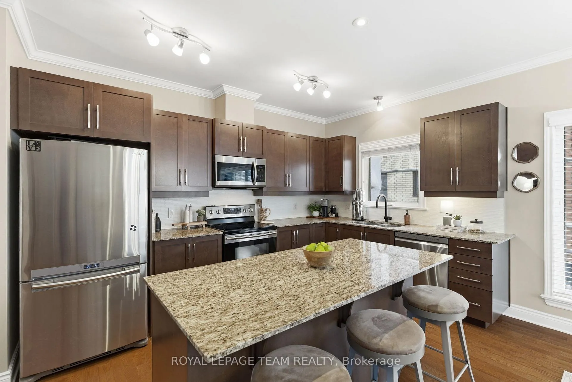 Photo 14 of 3362 Carling Avenue, Ottawa, Crystal Beach — HOMEH