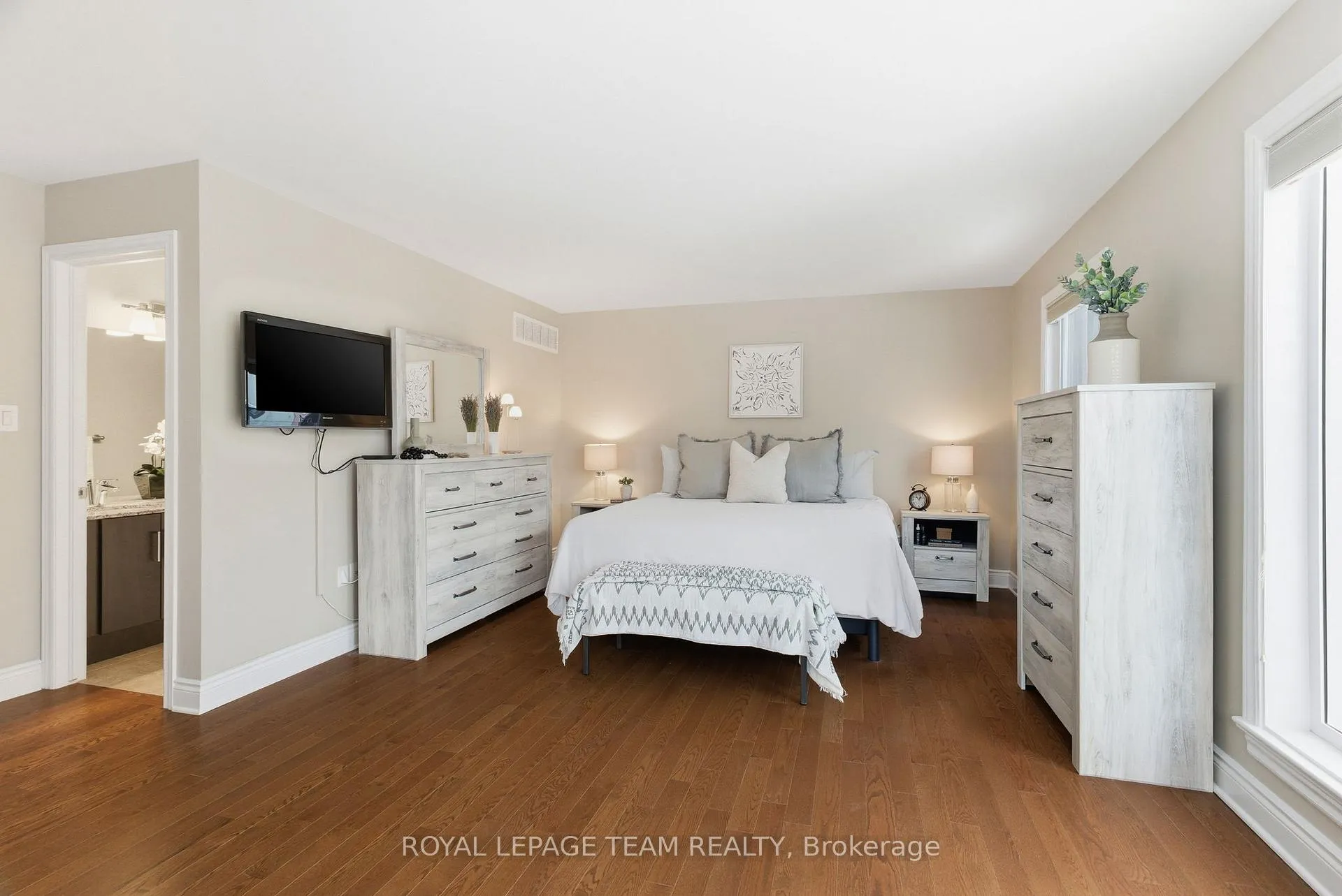Photo 27 of 3362 Carling Avenue, Ottawa, Crystal Beach — HOMEH