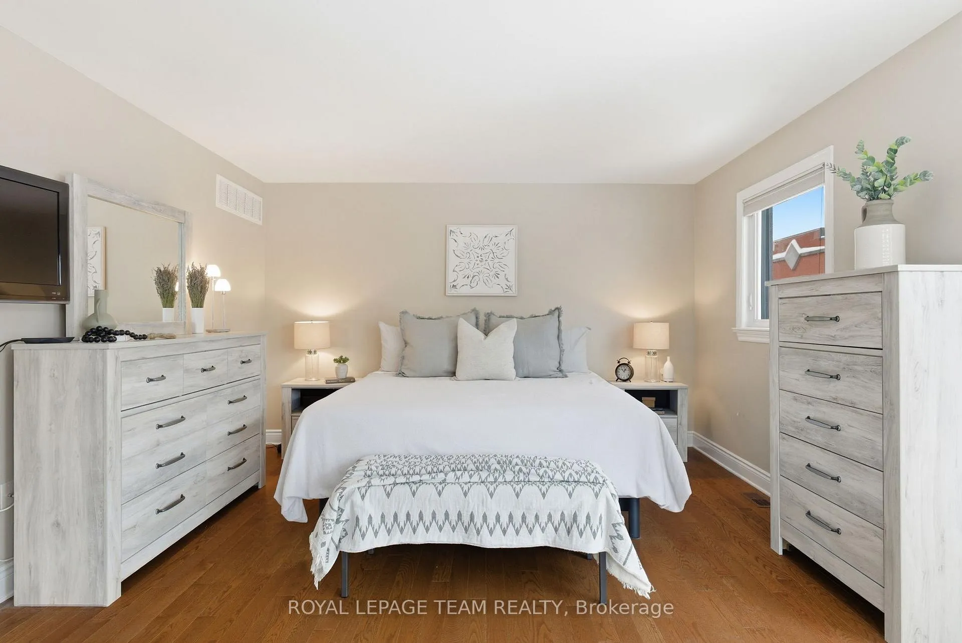 Photo 28 of 3362 Carling Avenue, Ottawa, Crystal Beach — HOMEH