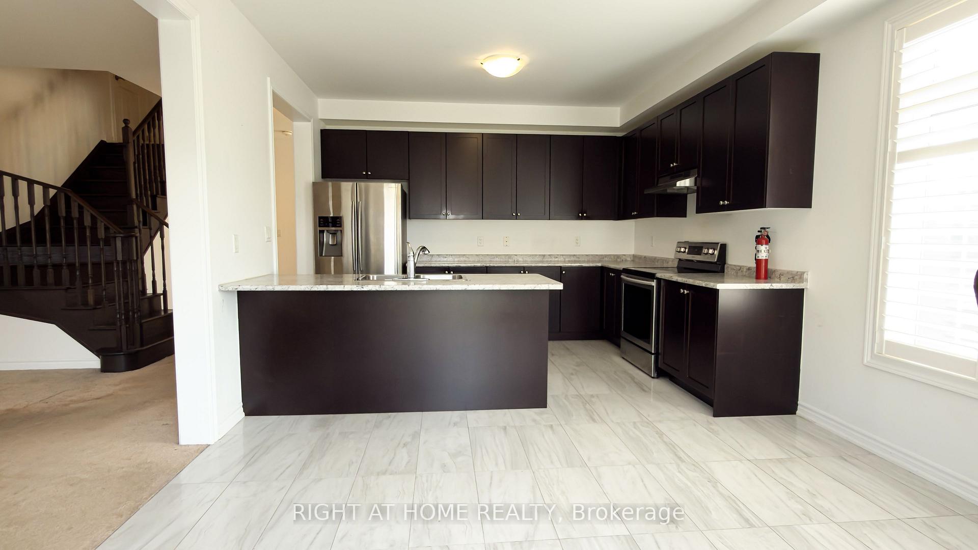 Photo 8 of 68 Dowling Road, New Tecumseth, Alliston — HOMEH
