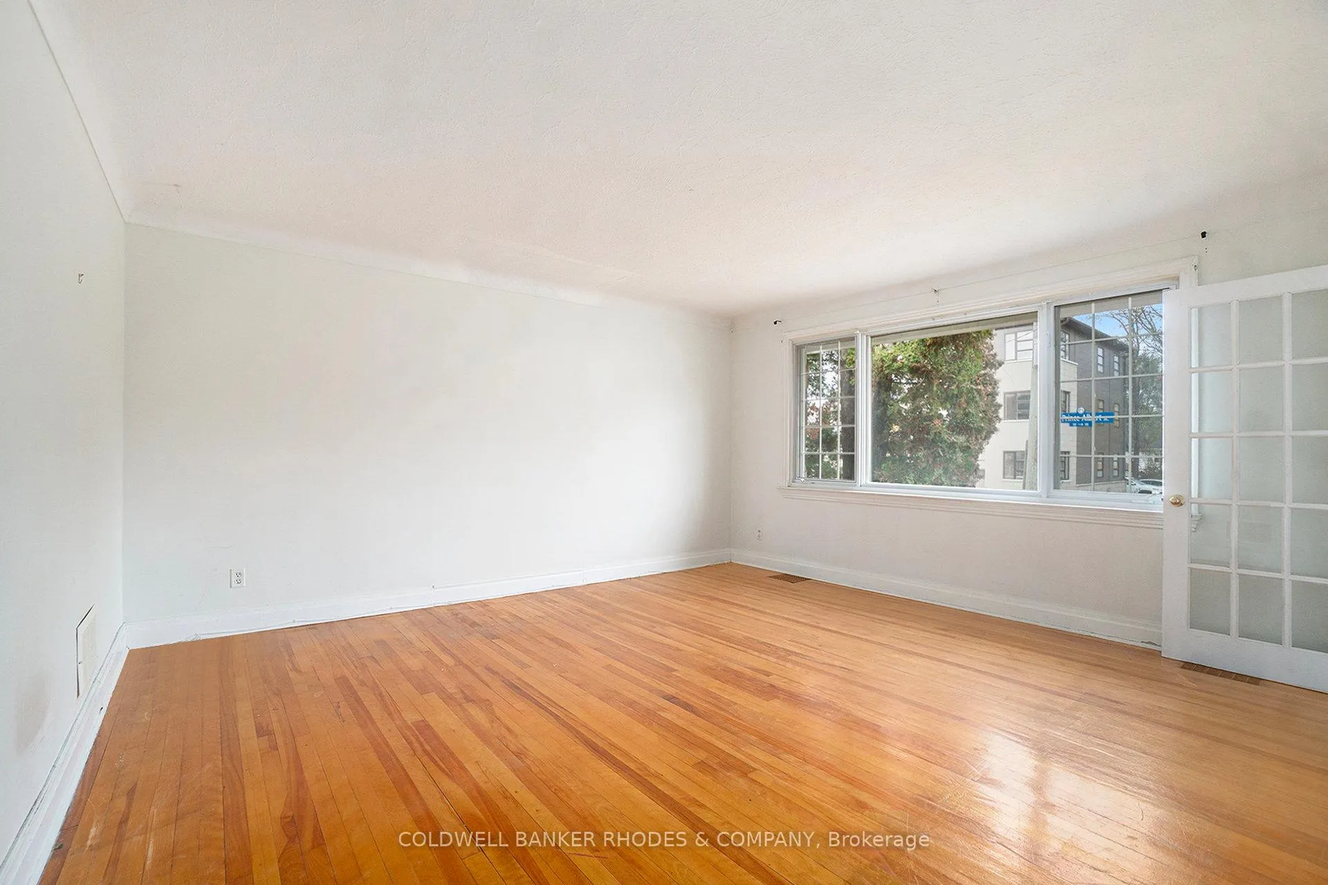 Photo 3 of 100 Prince Albert Street, Ottawa, Overbrook/Castle Heights — HOMEH