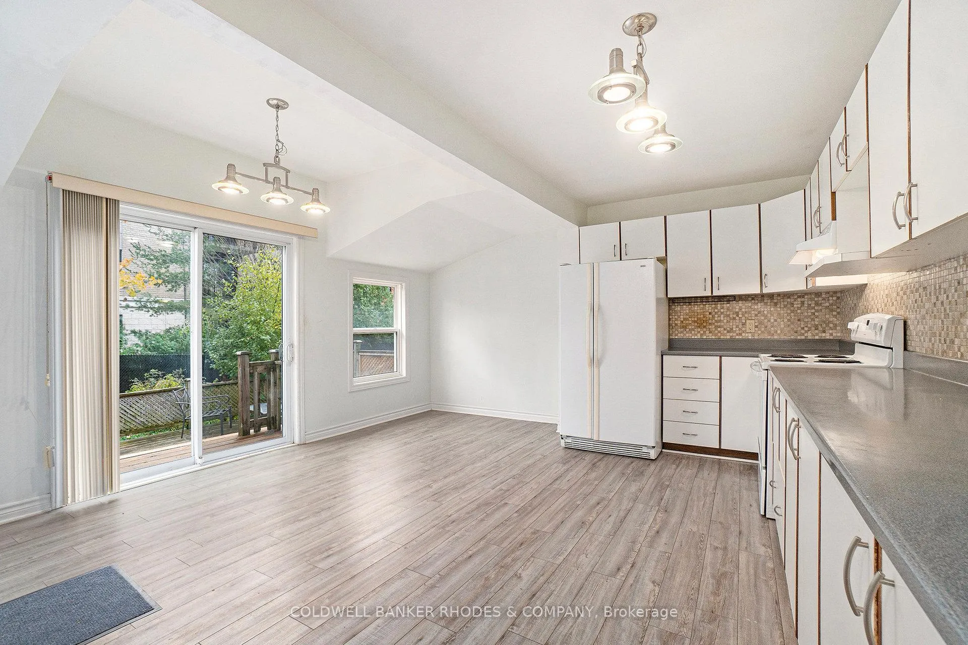 Photo 5 of 100 Prince Albert Street, Ottawa, Overbrook/Castle Heights — HOMEH