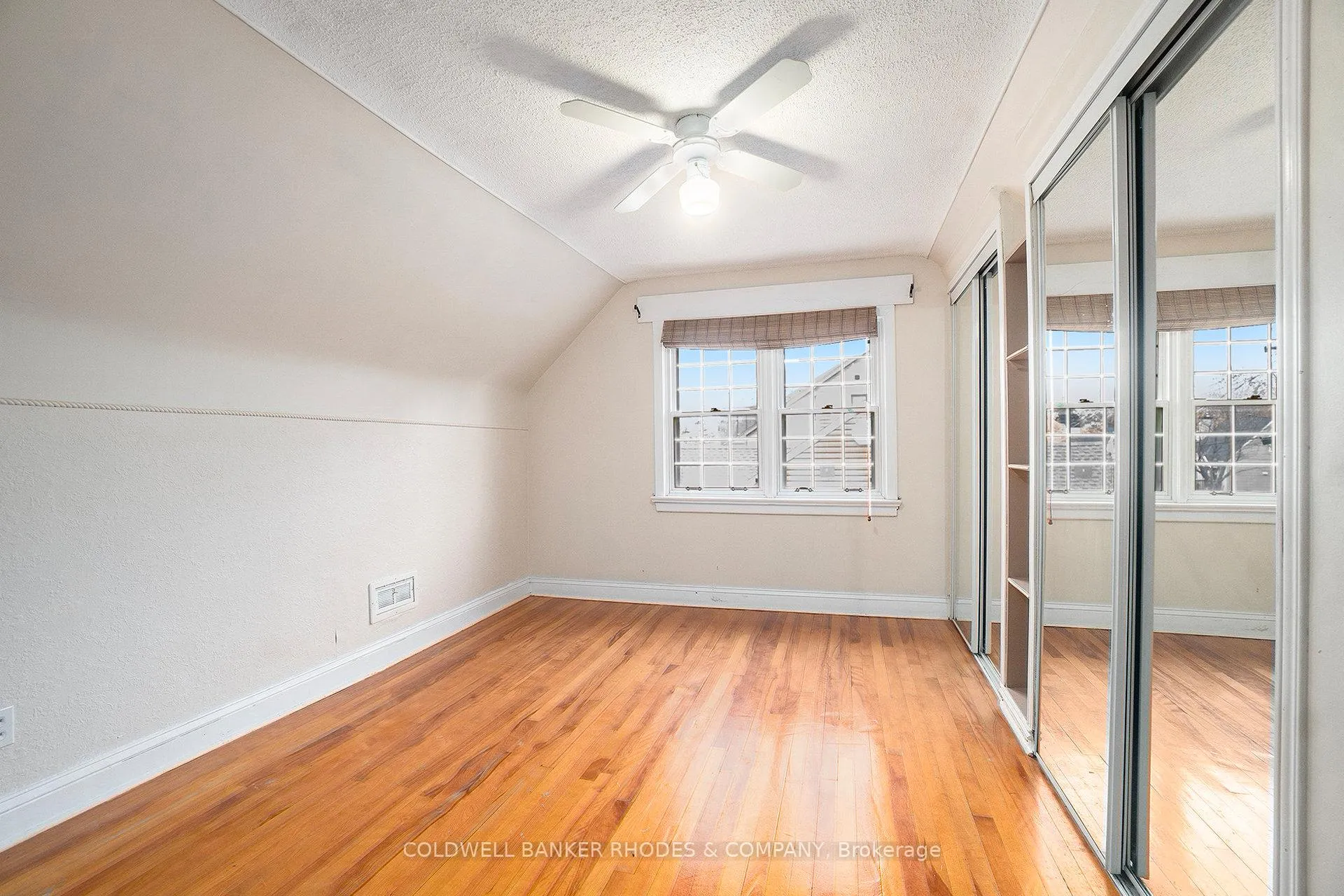 Photo 10 of 100 Prince Albert Street, Ottawa, Overbrook/Castle Heights — HOMEH