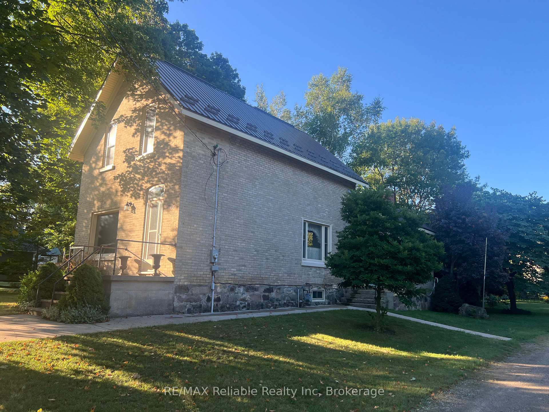 Photo 1 of 293 Drummond Street, North Huron, Blyth — HOMEH