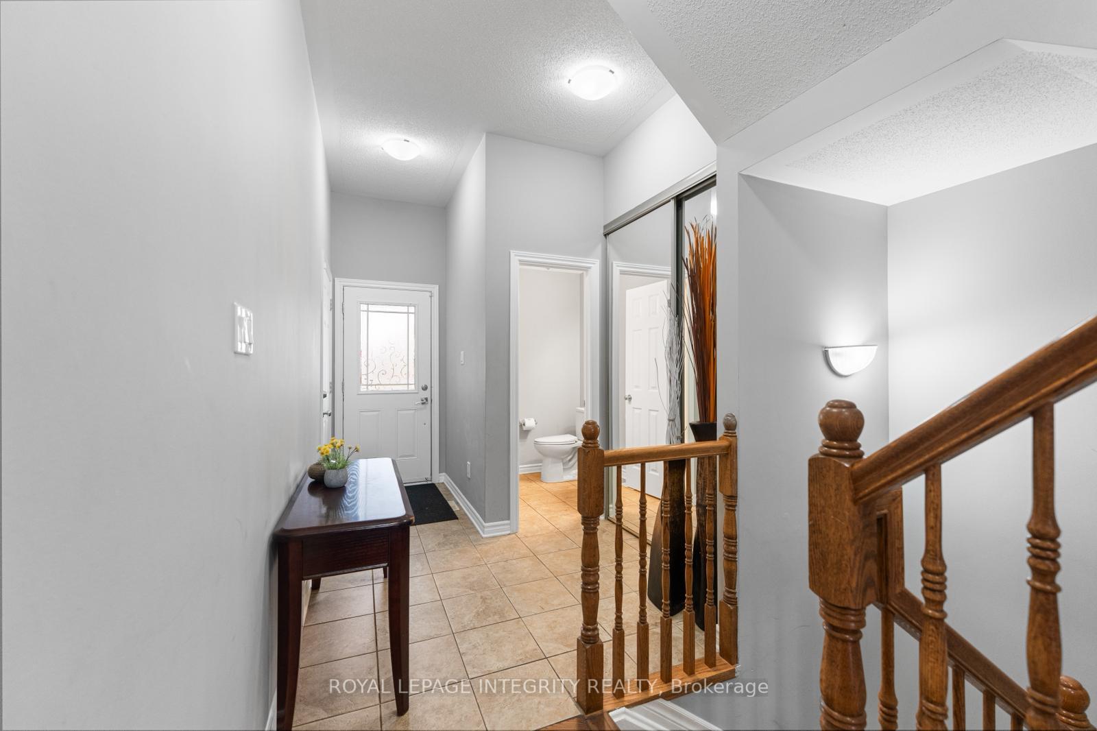 Photo 4 of 410 Goldenbrook Way, Ottawa, Avalon East — HOMEH