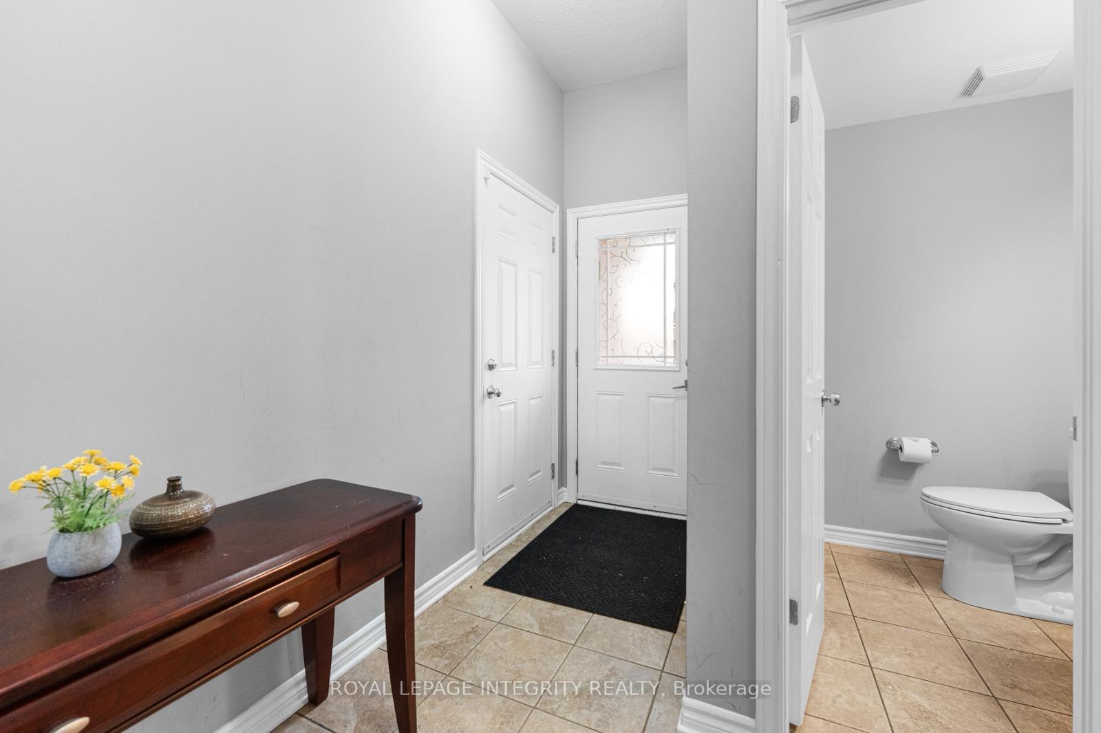 Photo 9 of 410 Goldenbrook Way, Ottawa, Avalon East — HOMEH